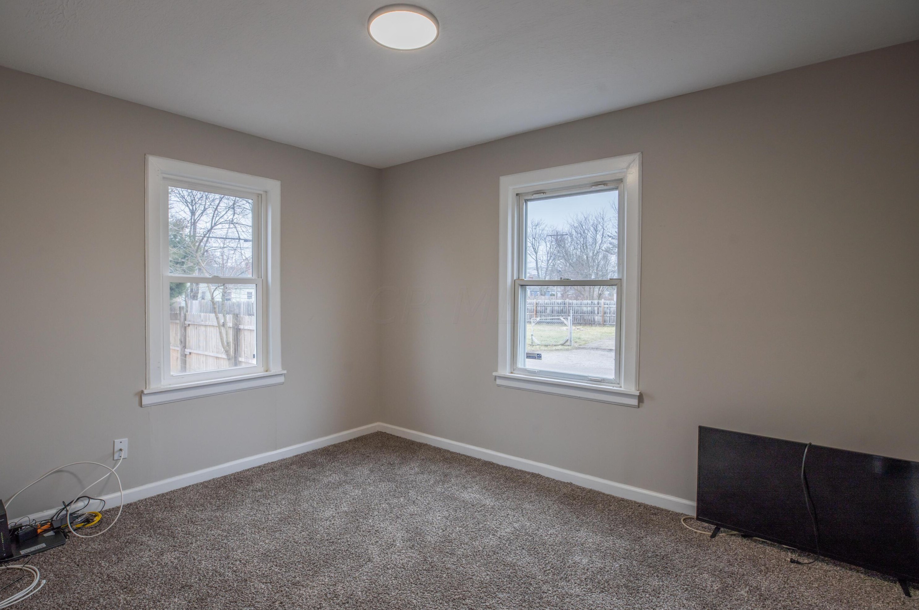 2203 Grasmere Ave, Columbus OH 43211-2142 exterior