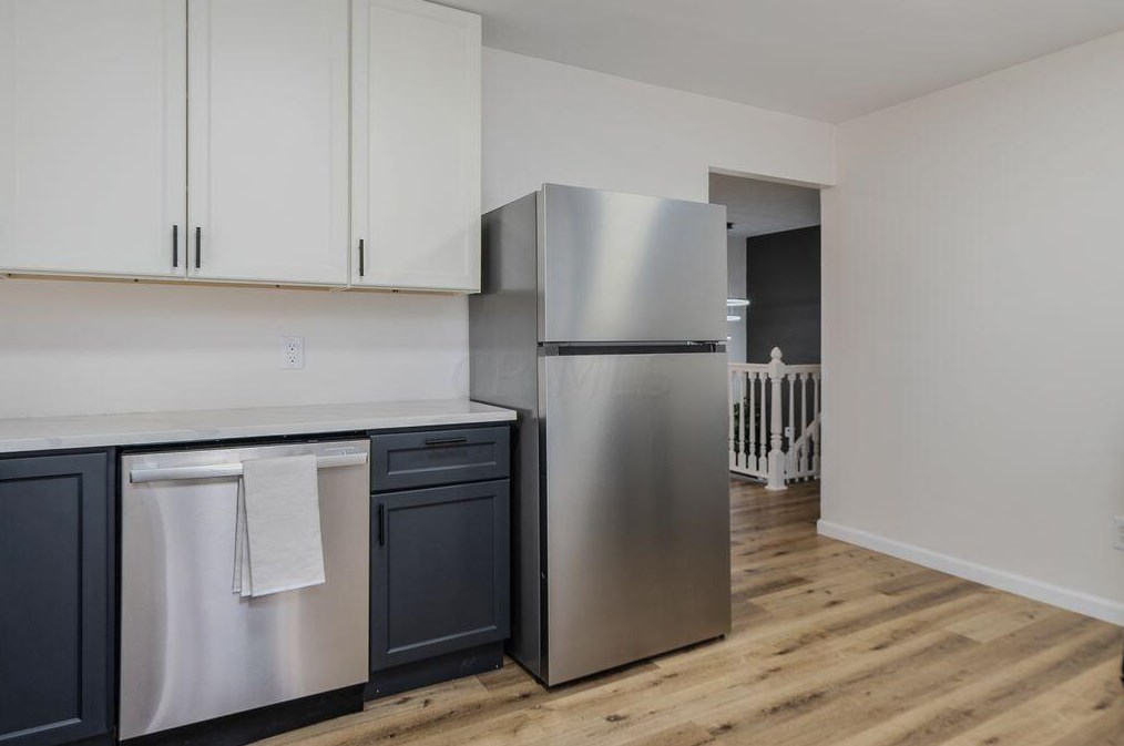 412 Denwood Dr, Columbus OH  43230-2012 exterior