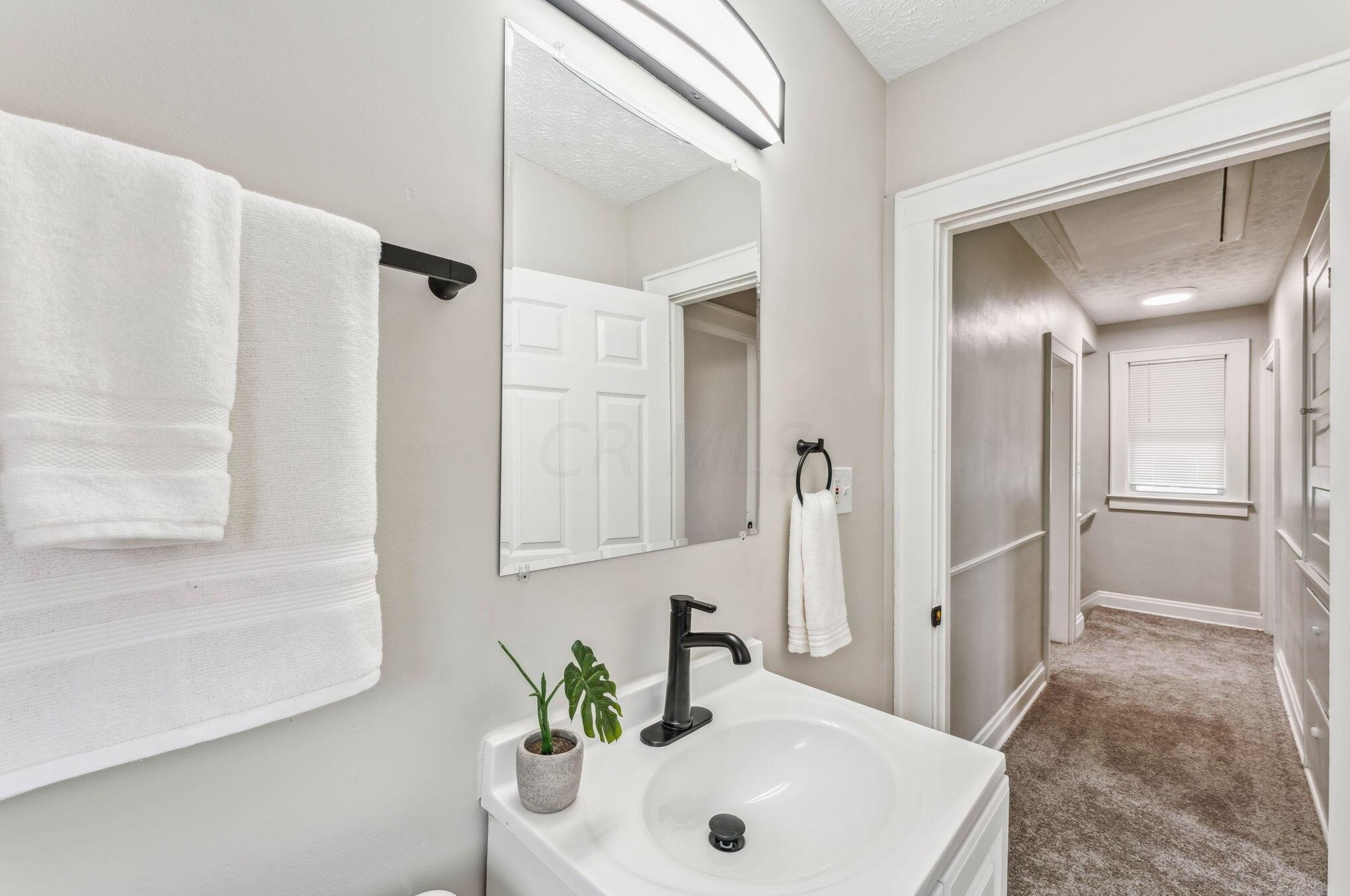 36 Roys Ave, Columbus OH  43204-2631 exterior