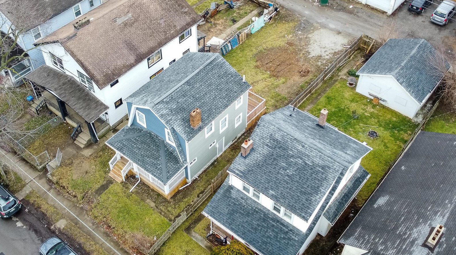 1065 16 Ave, Columbus OH 43211-2423 exterior