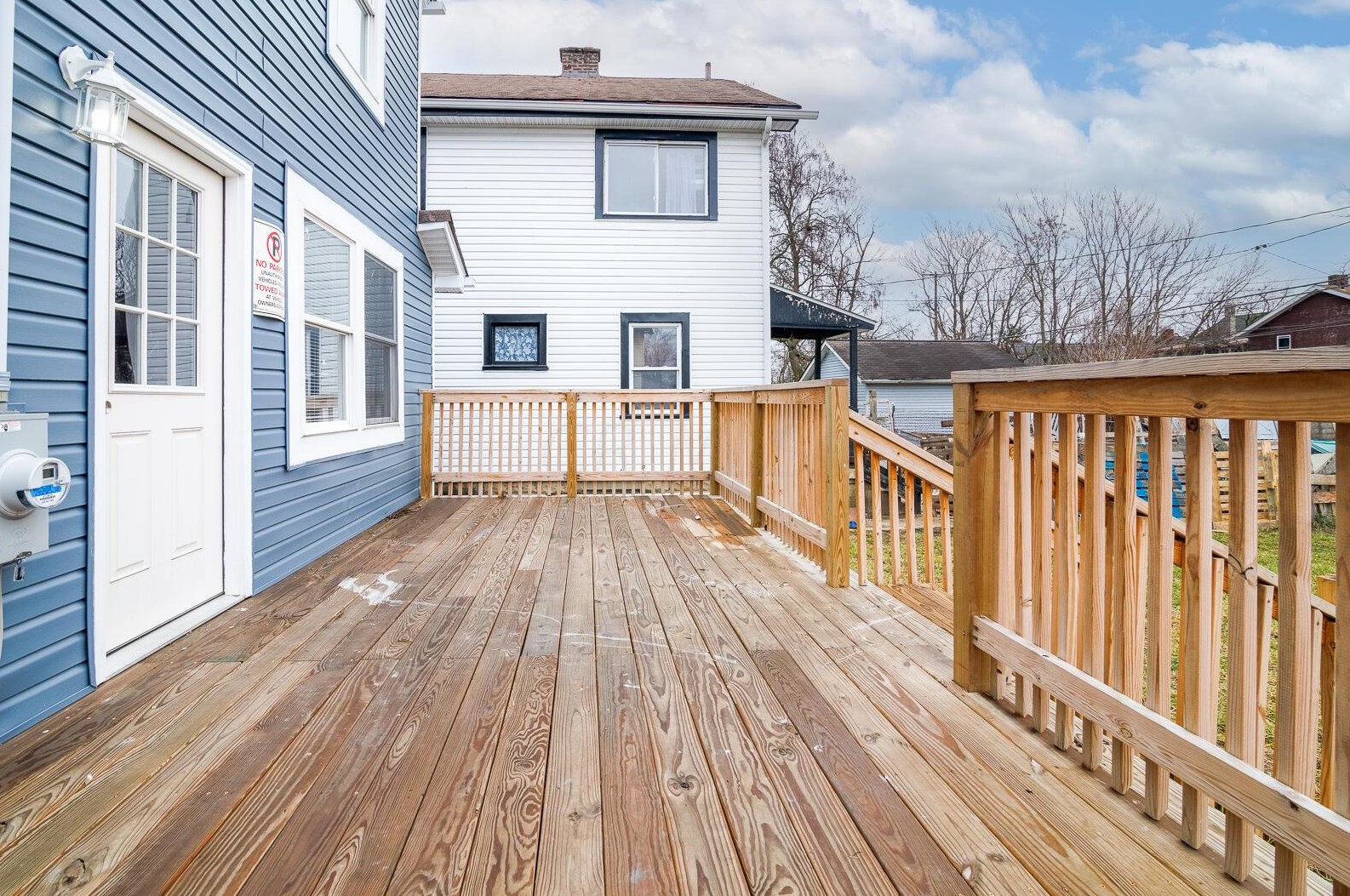 1065 16 Ave, Columbus OH 43211-2423 exterior