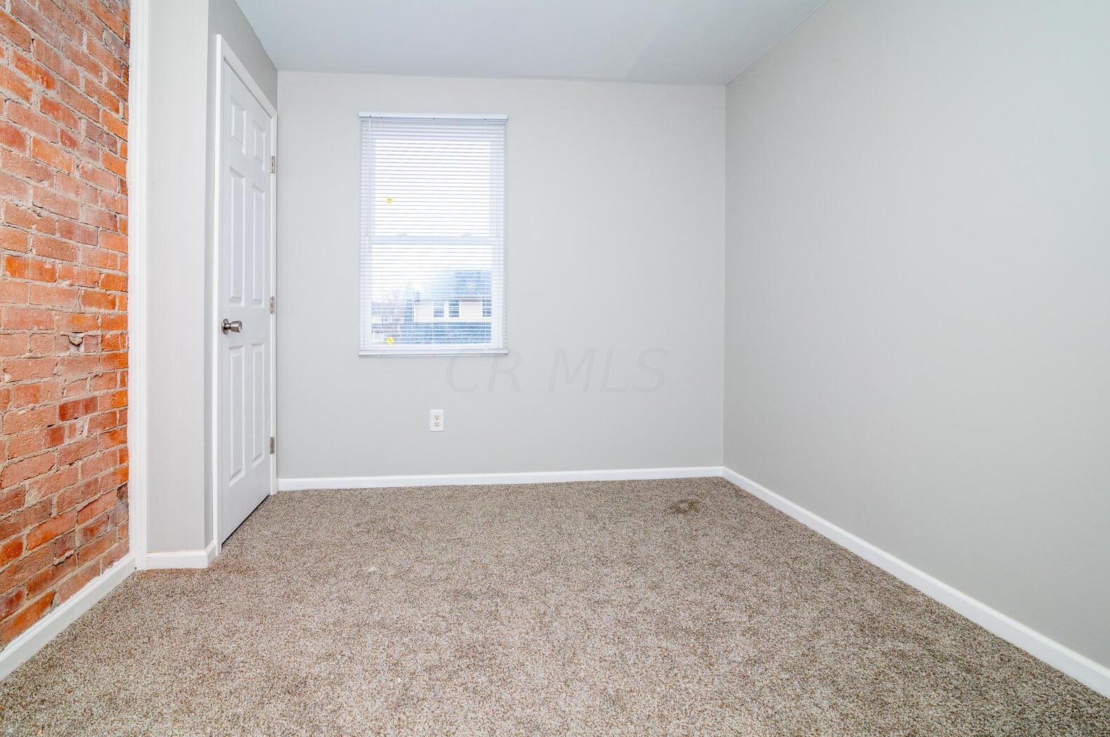 1065 16 Ave, Columbus OH 43211-2423 exterior