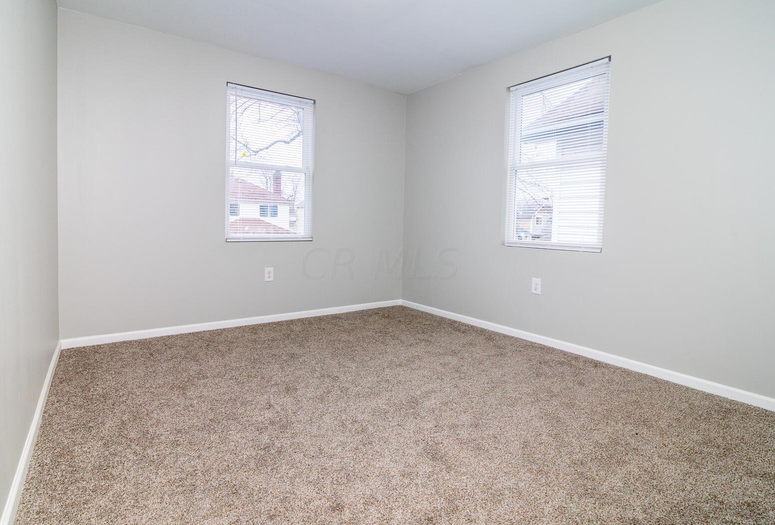 1065 16 Ave, Columbus OH 43211-2423 exterior