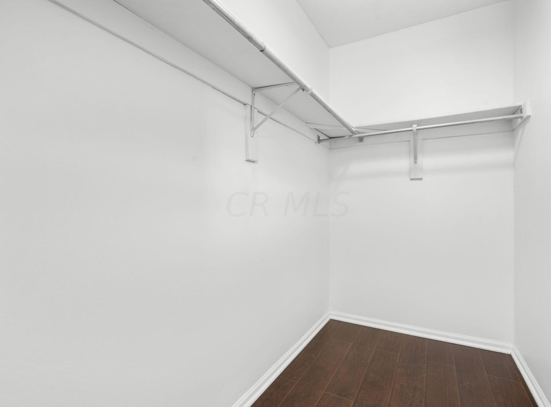 3 Lincoln St, Columbus OH  43215-1673 exterior