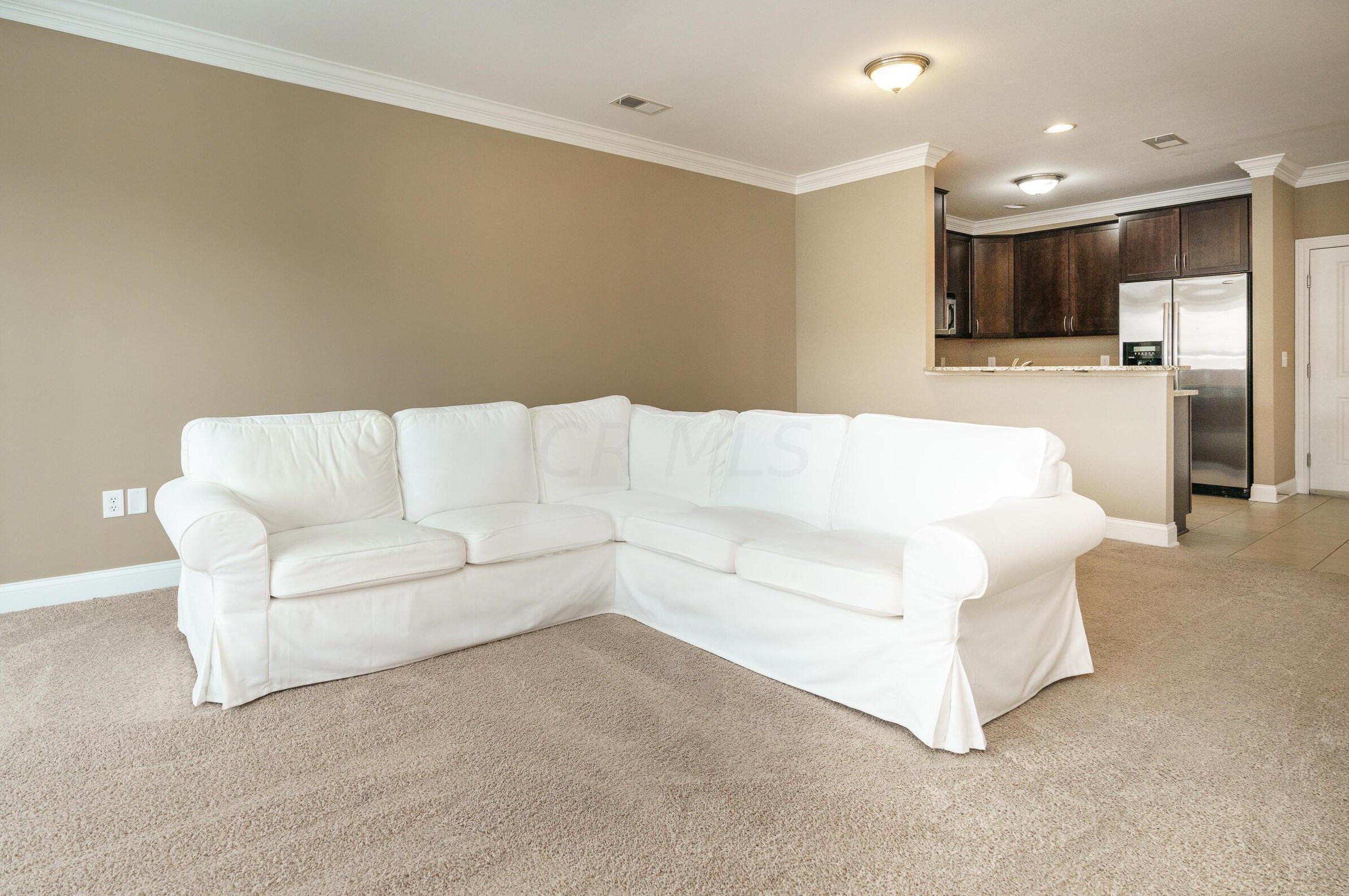 925 Ingleside Ave, Columbus OH  43215-1846 exterior