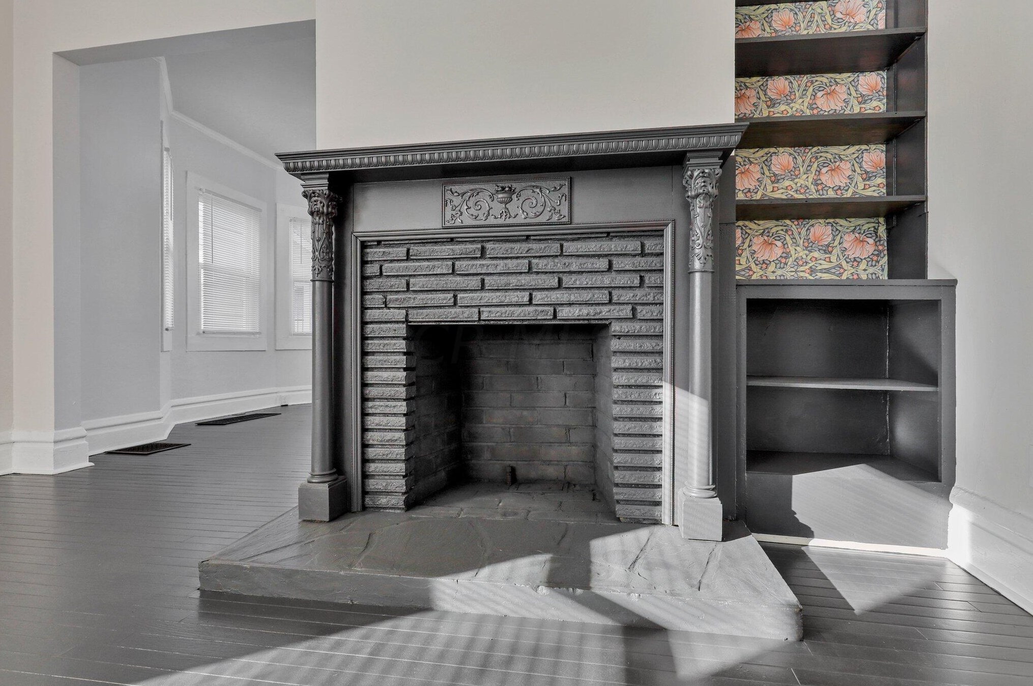 223 Monroe Ave, Columbus OH 43203-1443 exterior