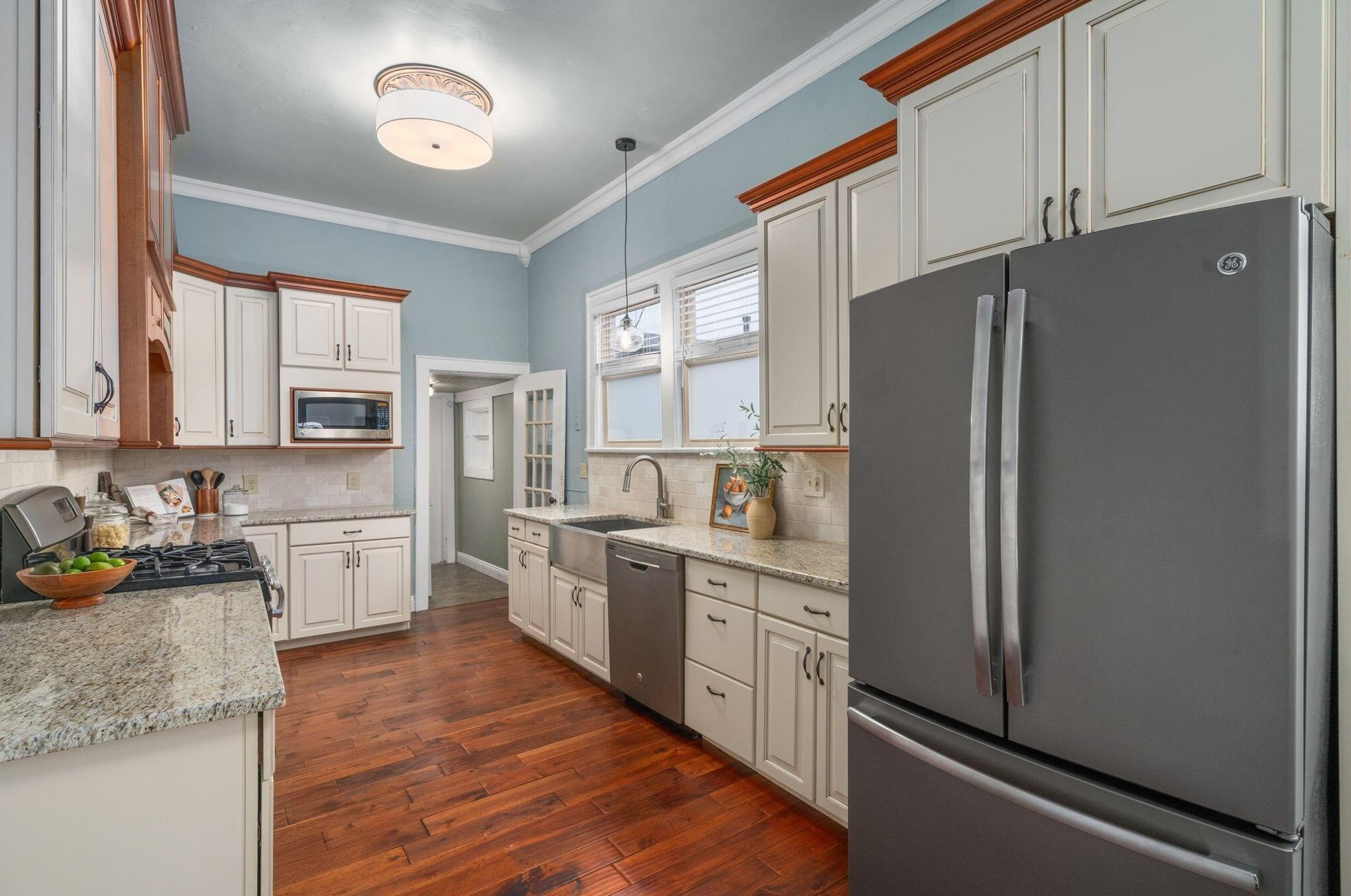 1529 Star Ave, Columbus OH  43212-2814 exterior