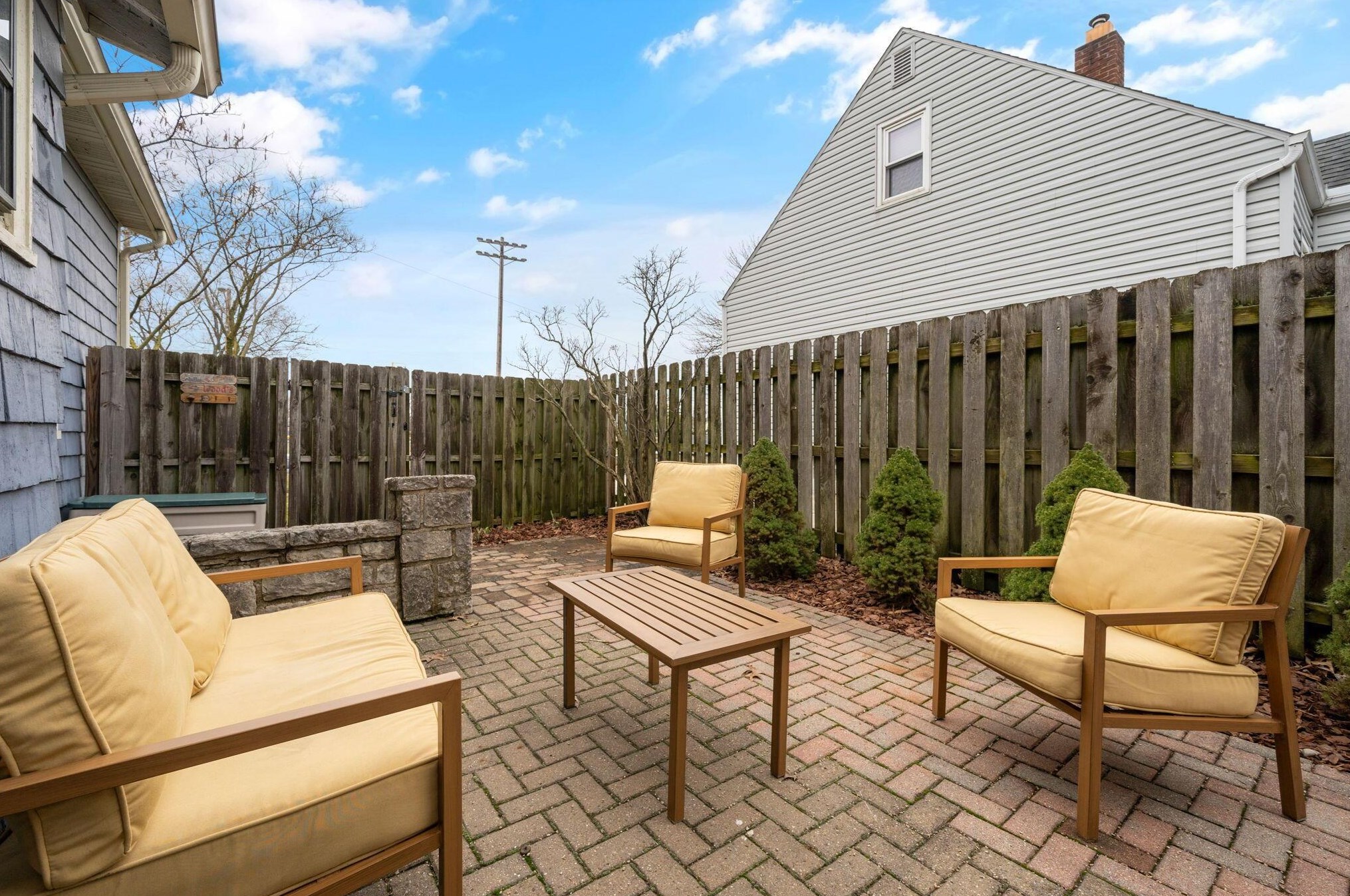 1529 Star Ave, Columbus OH  43212-2814 exterior