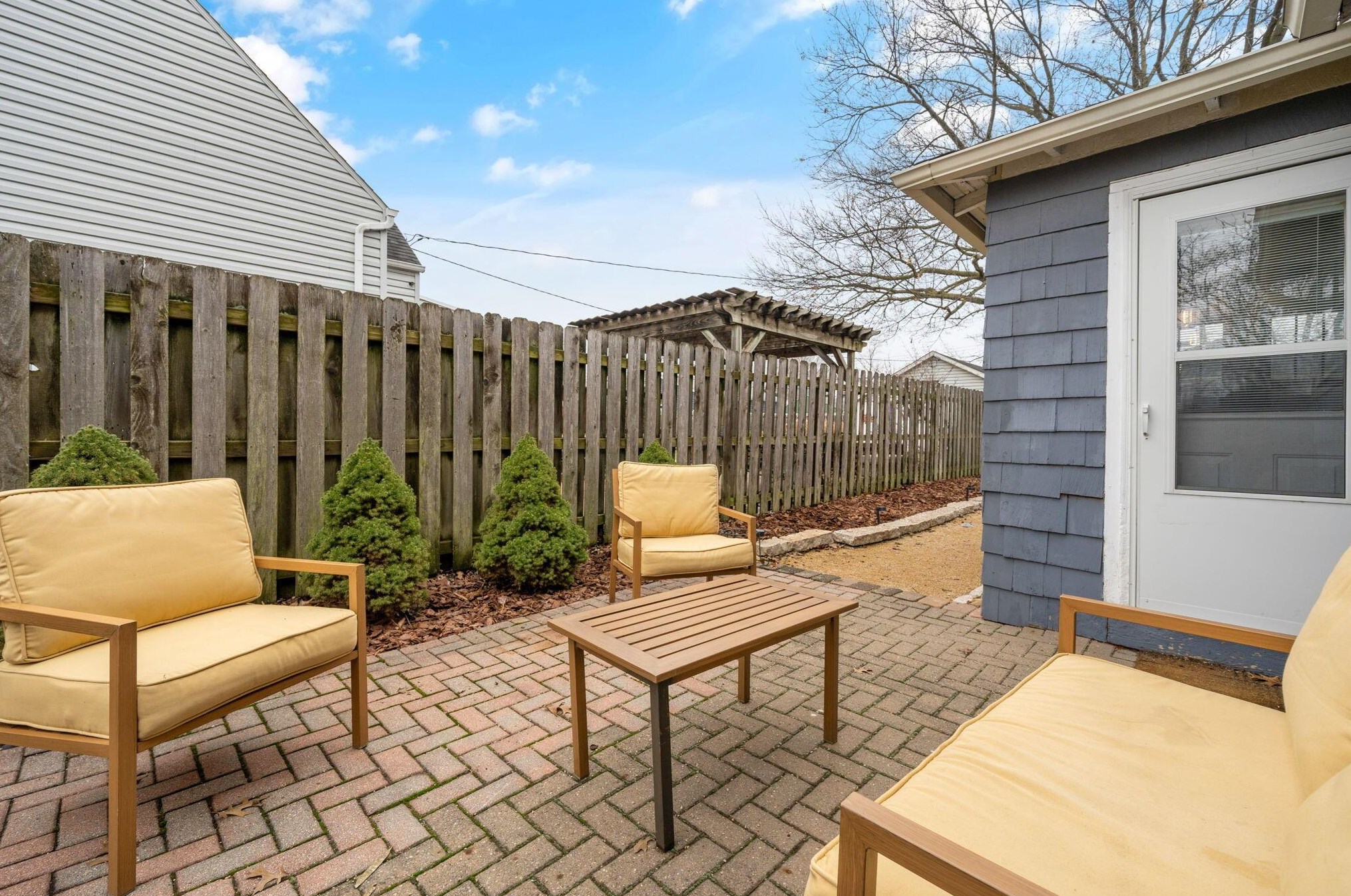 1529 Star Ave, Columbus OH  43212-2814 exterior