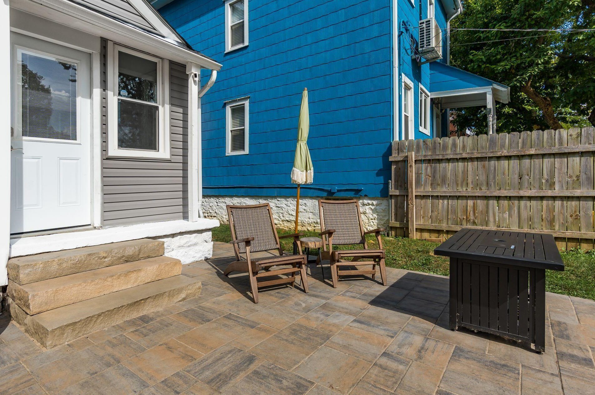 675 Siebert St, Columbus OH  43206-2929 exterior