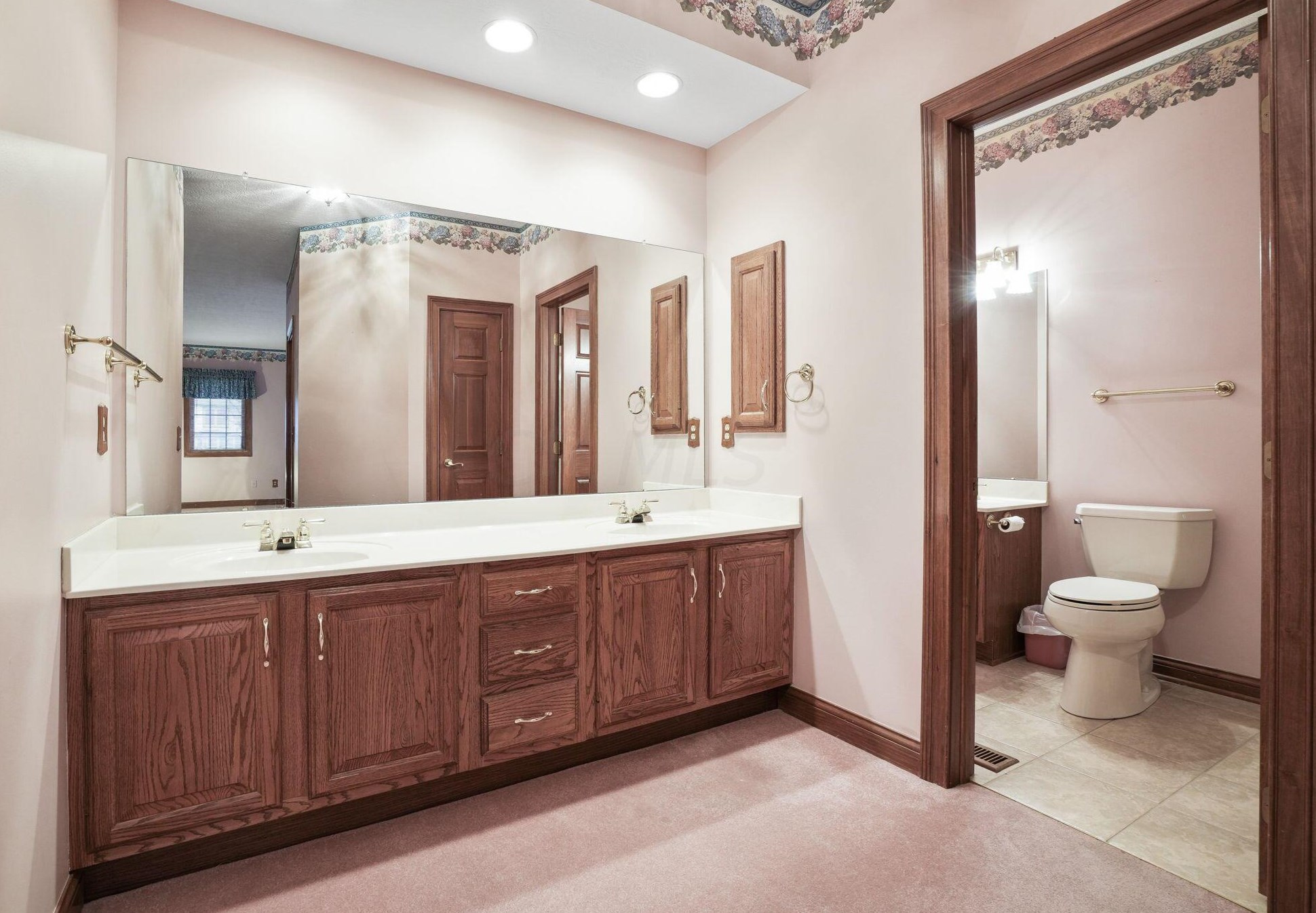 5043 Breckenhurst Dr, Hilliard OH  43026-8660 exterior