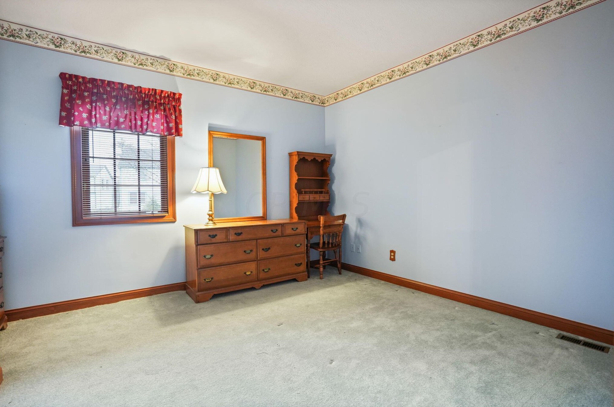 5043 Breckenhurst Dr, Hilliard OH  43026-8660 exterior