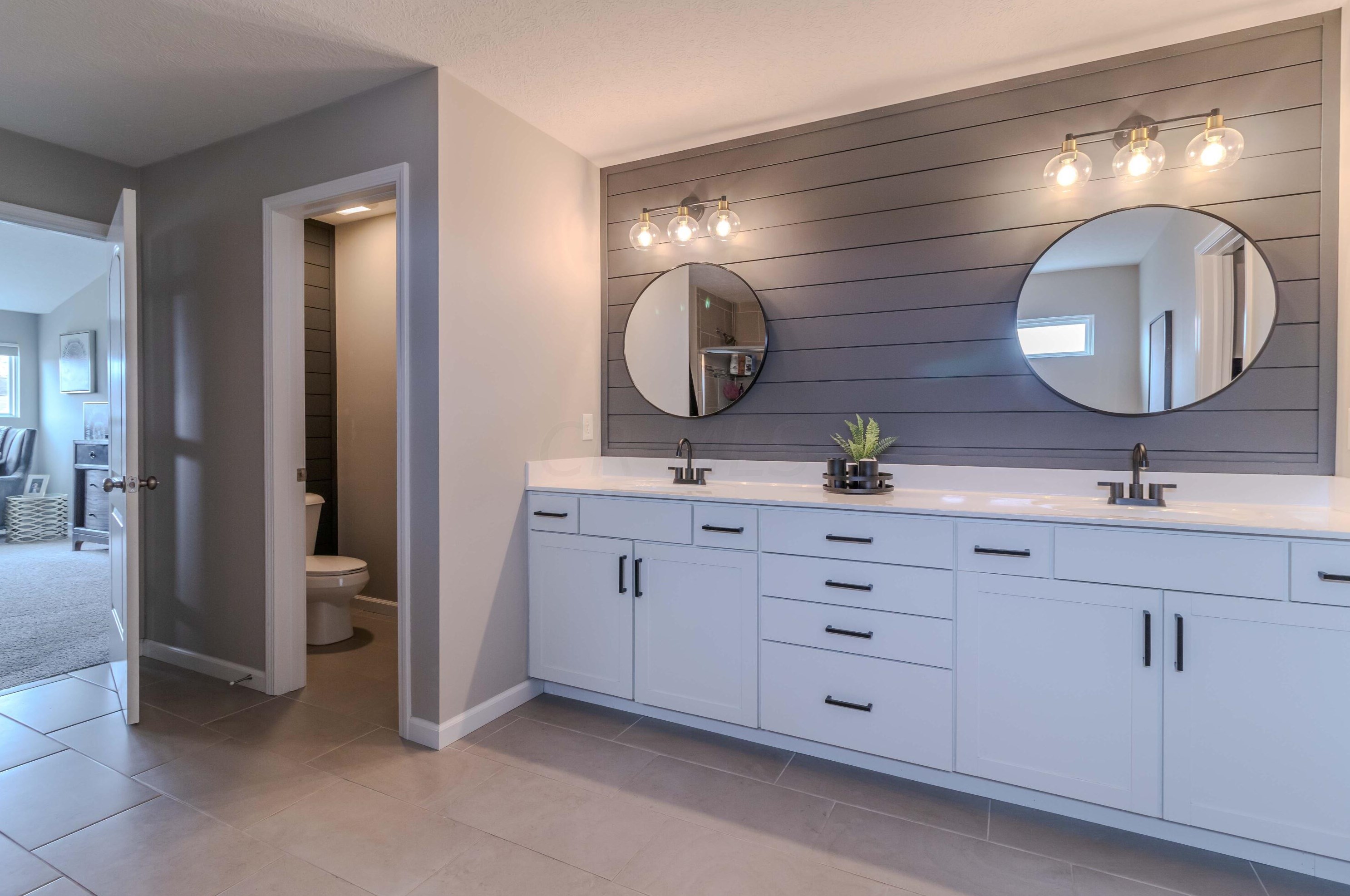 2363 Pine Crest Dr, Lancaster OH  43130-7731 exterior