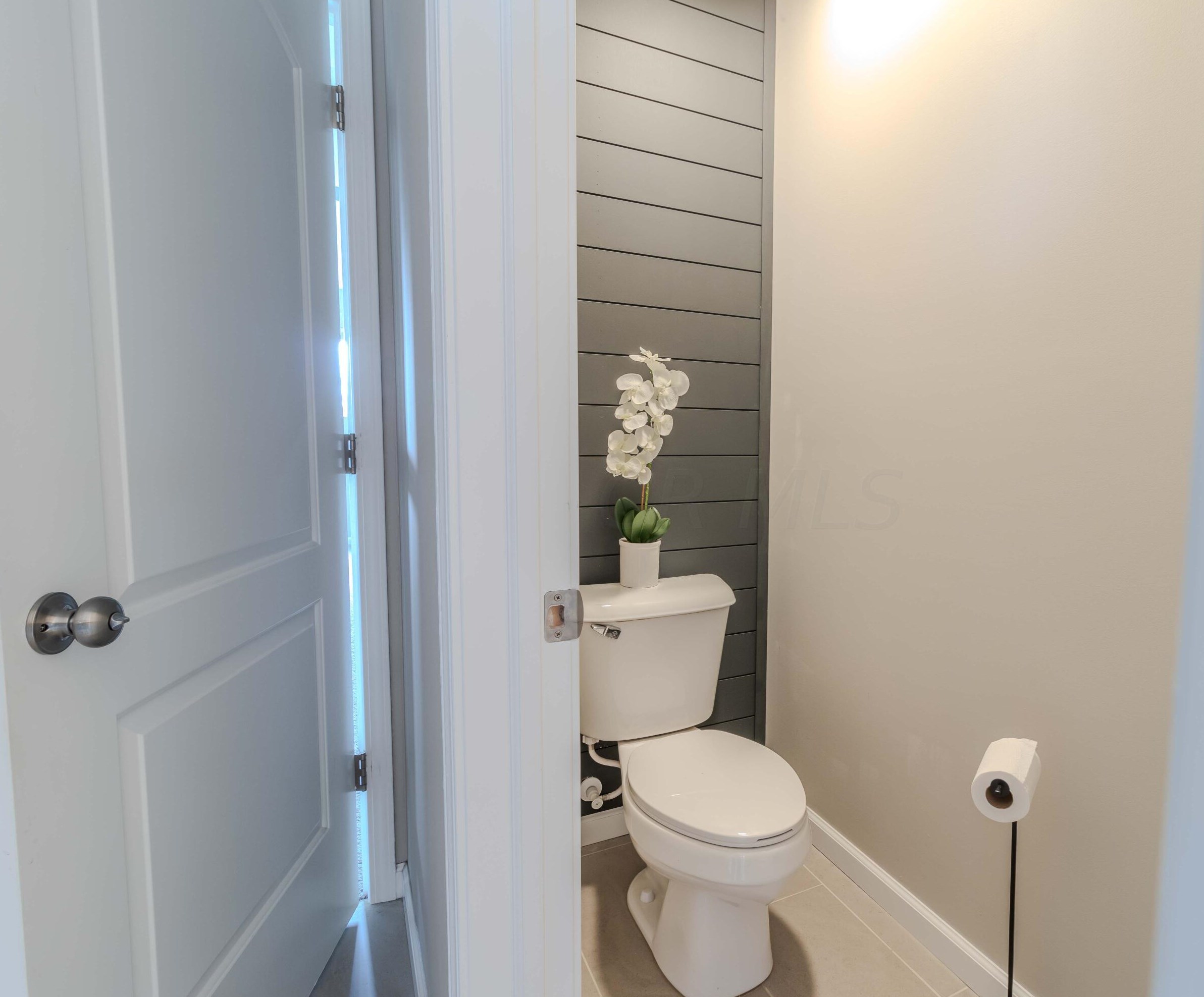 2363 Pine Crest Dr, Lancaster OH  43130-7731 exterior