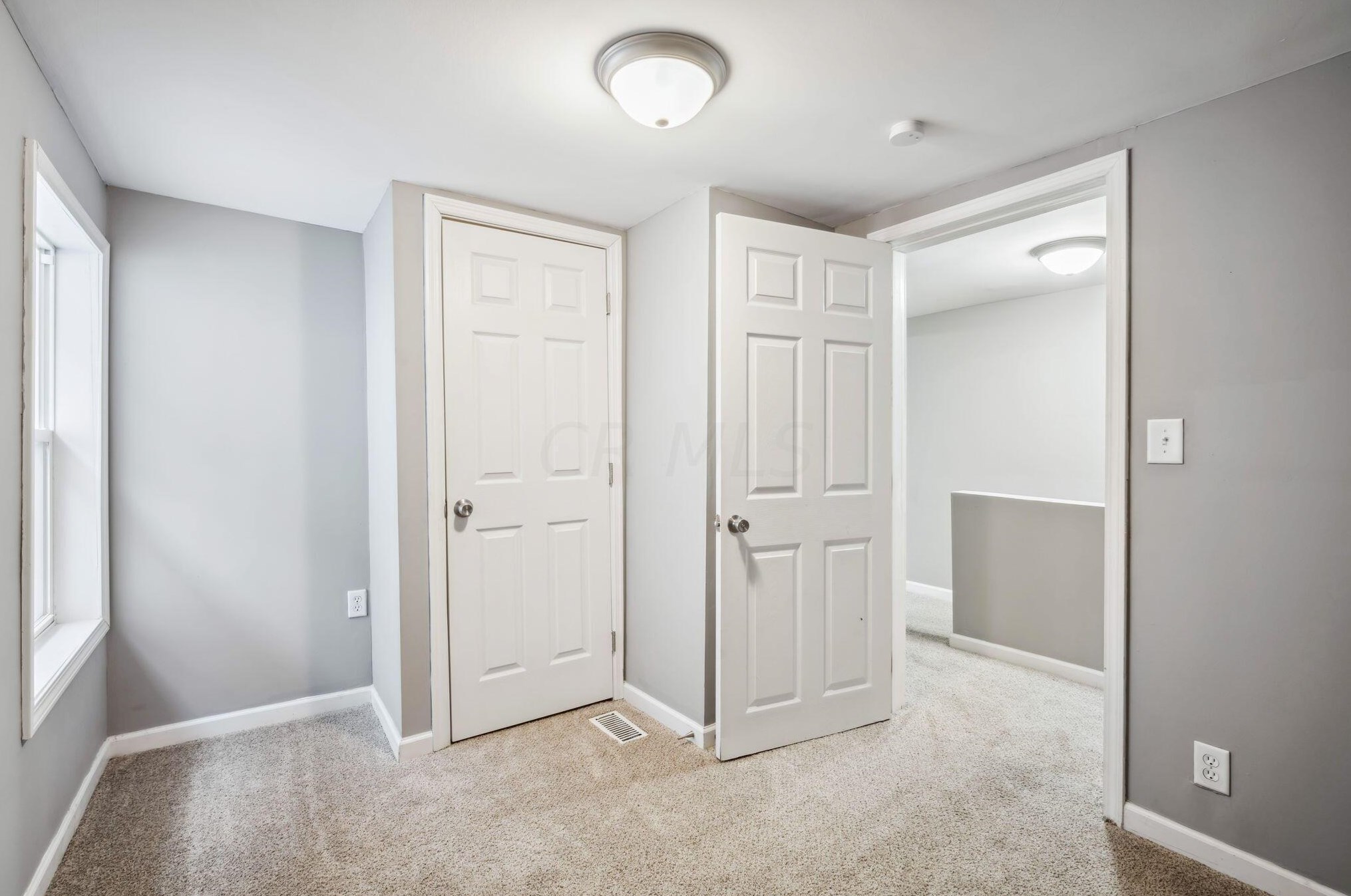 24 Innis Ave, Columbus OH  43207-1868 exterior