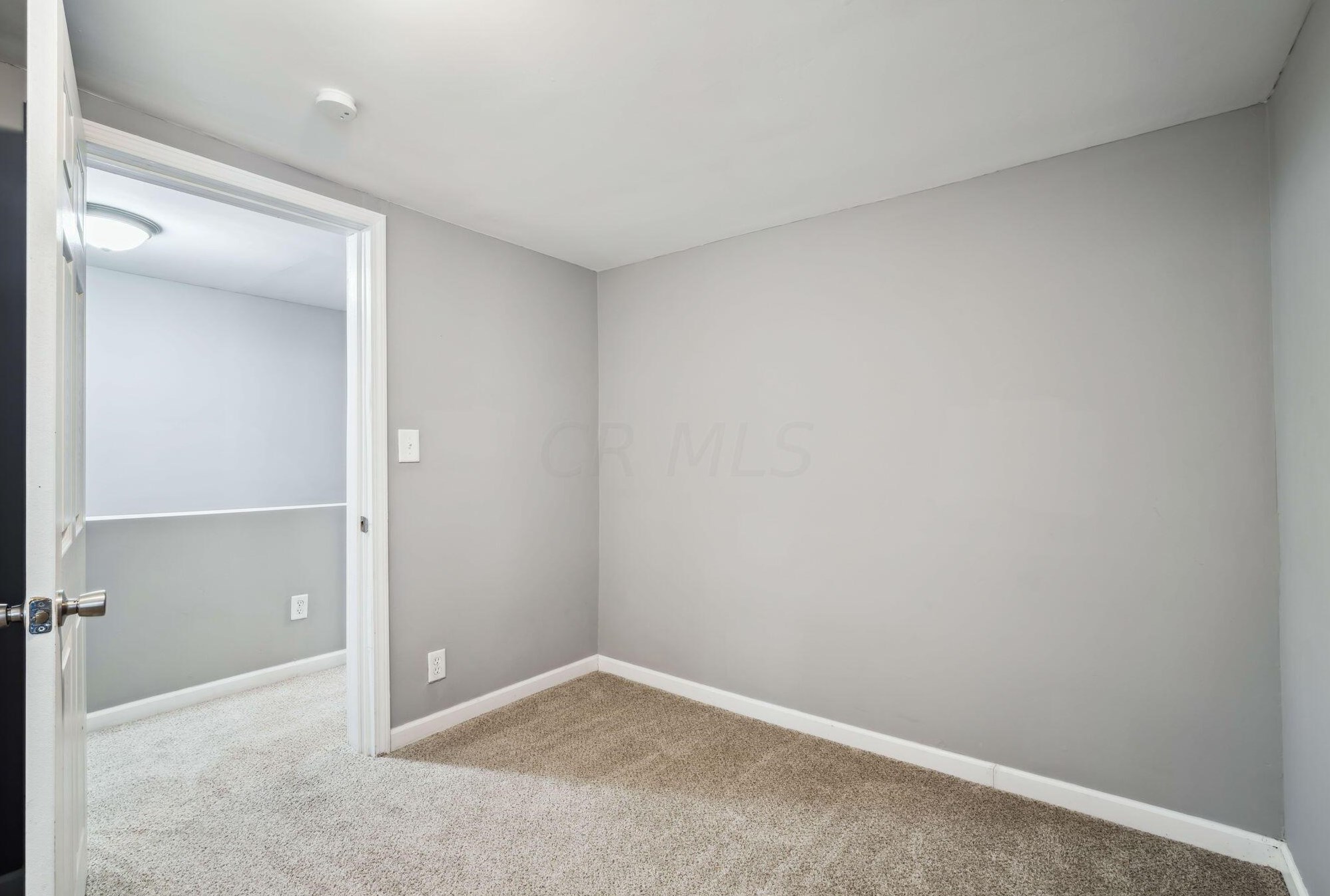 24 Innis Ave, Columbus OH  43207-1868 exterior