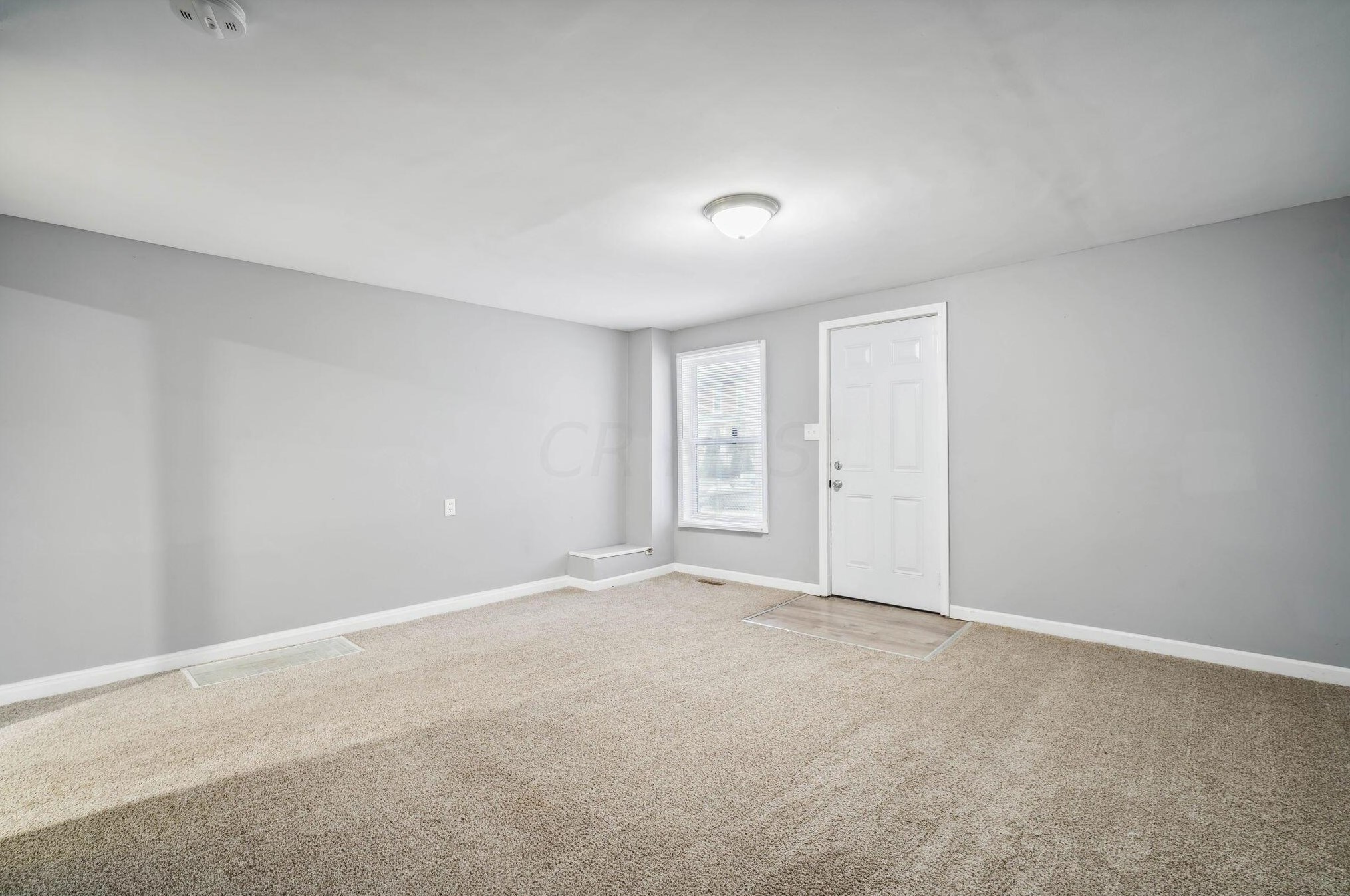 24 Innis Ave, Columbus OH  43207-1868 exterior