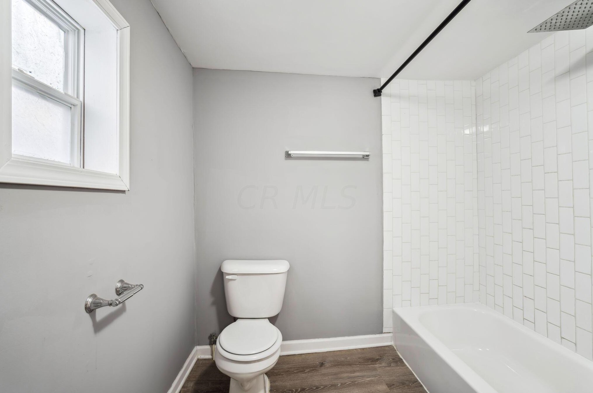 24 Innis Ave, Columbus OH  43207-1868 exterior