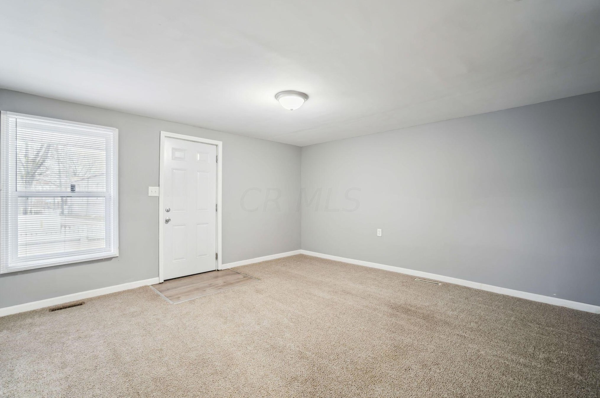 24 Innis Ave, Columbus OH  43207-1868 exterior