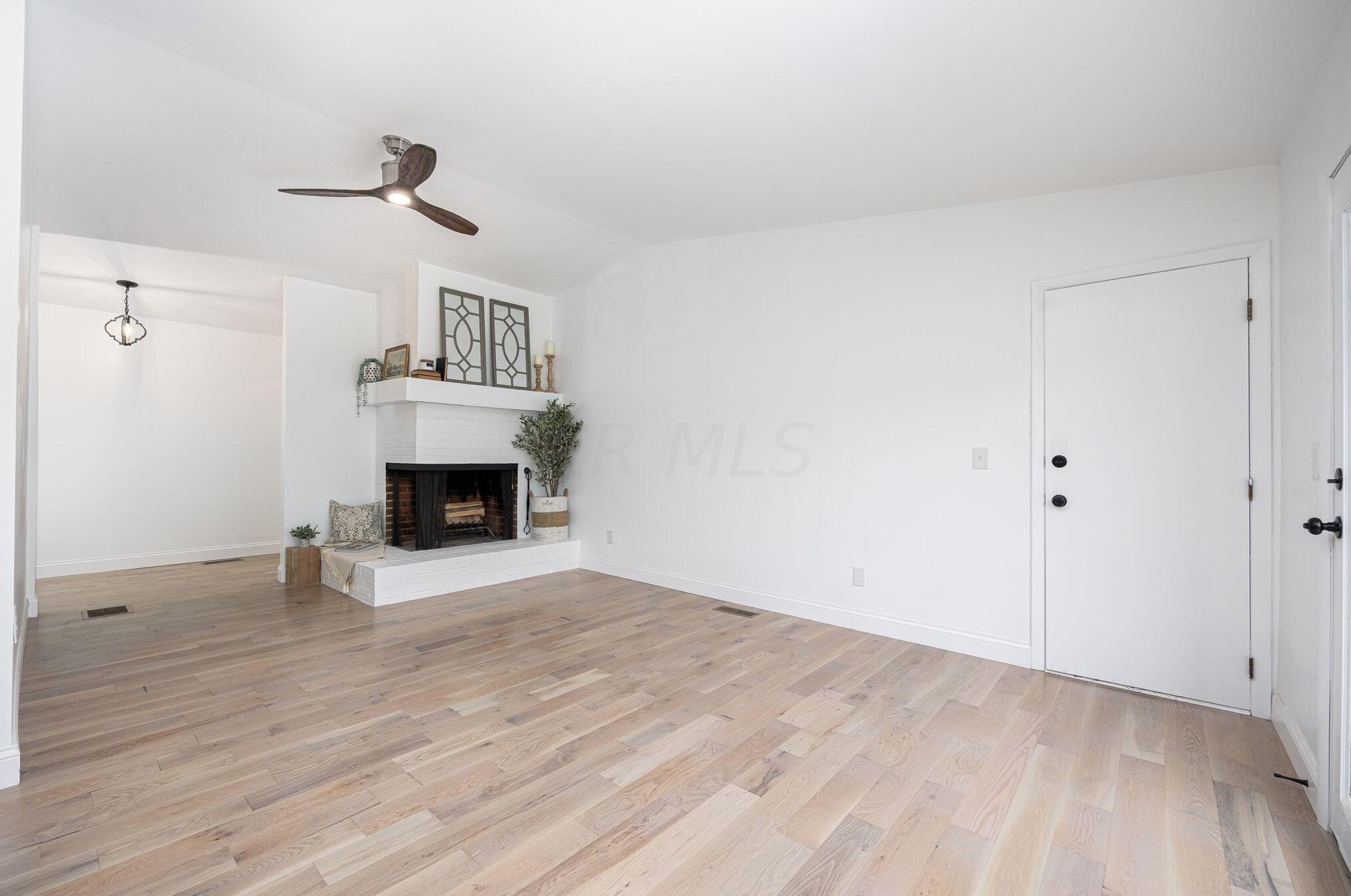 5481 Blue Ash Rd, Columbus OH  43229-3630 exterior