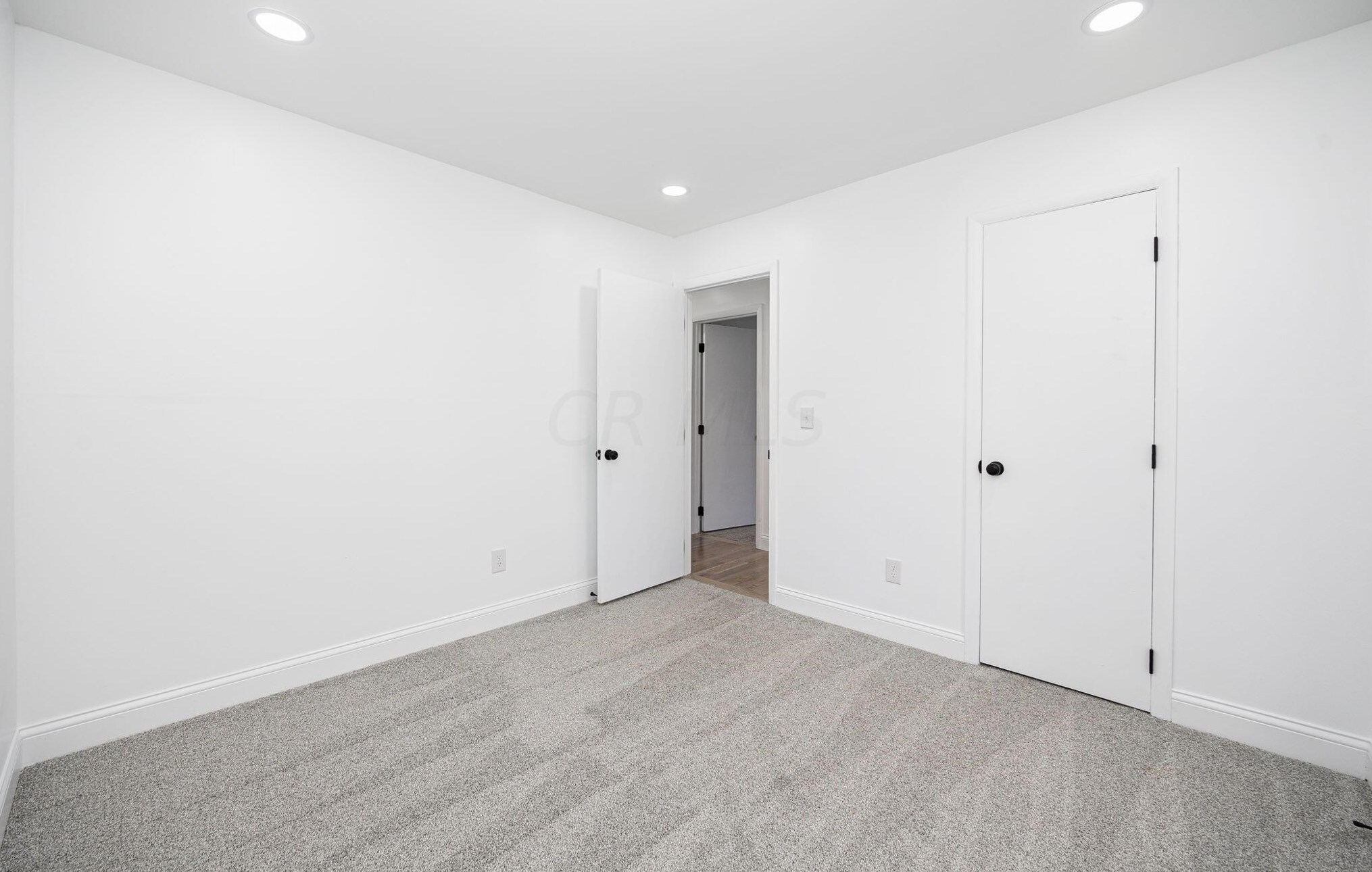 5481 Blue Ash Rd, Columbus OH  43229-3630 exterior