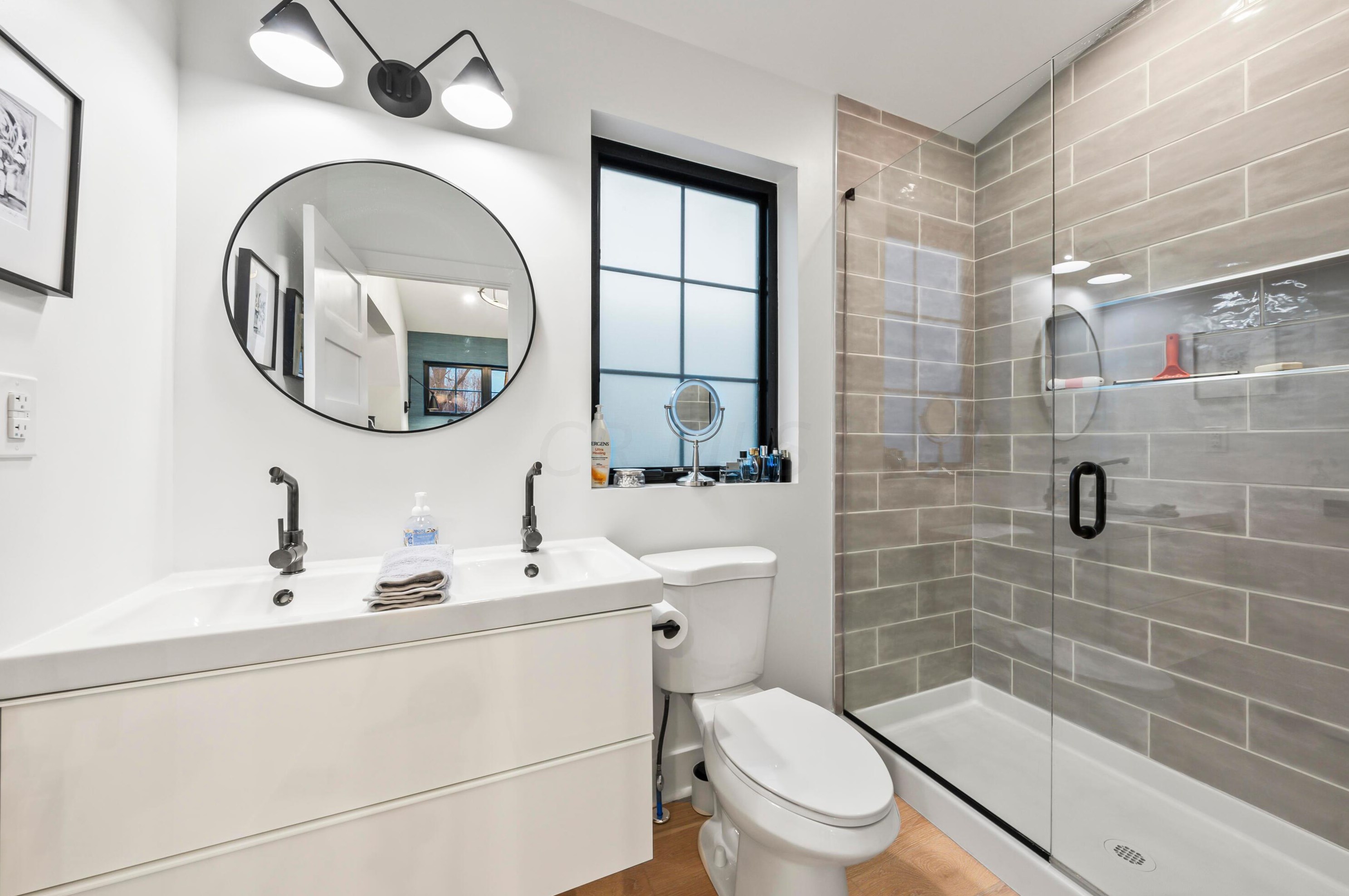 242 Thurman Ave, Columbus OH  43206-3580 exterior