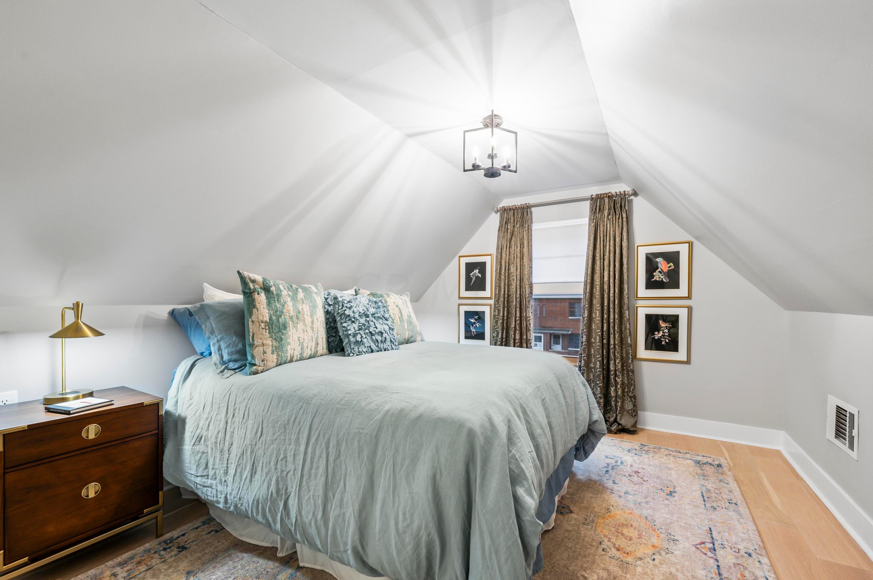 242 Thurman Ave, Columbus OH  43206-3580 exterior