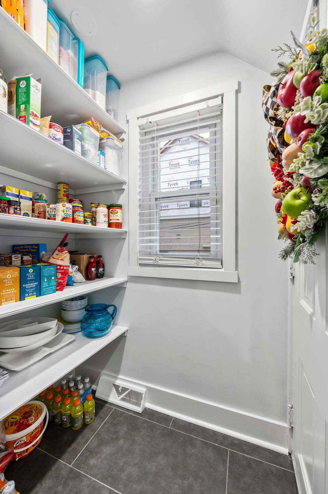 242 Thurman Ave, Columbus OH  43206-3580 exterior