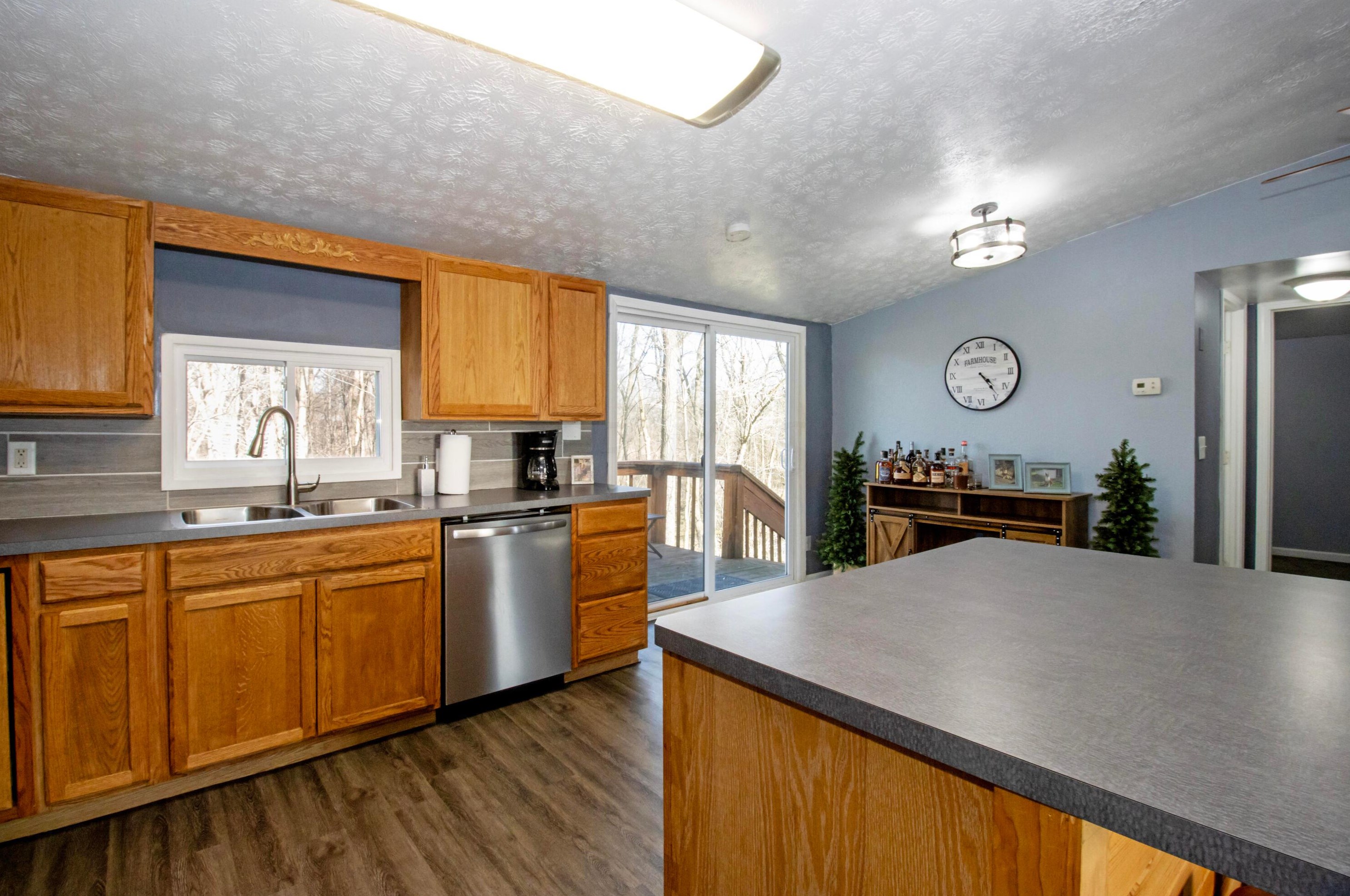208 Gregory St, Cardington OH  43315-1114 exterior