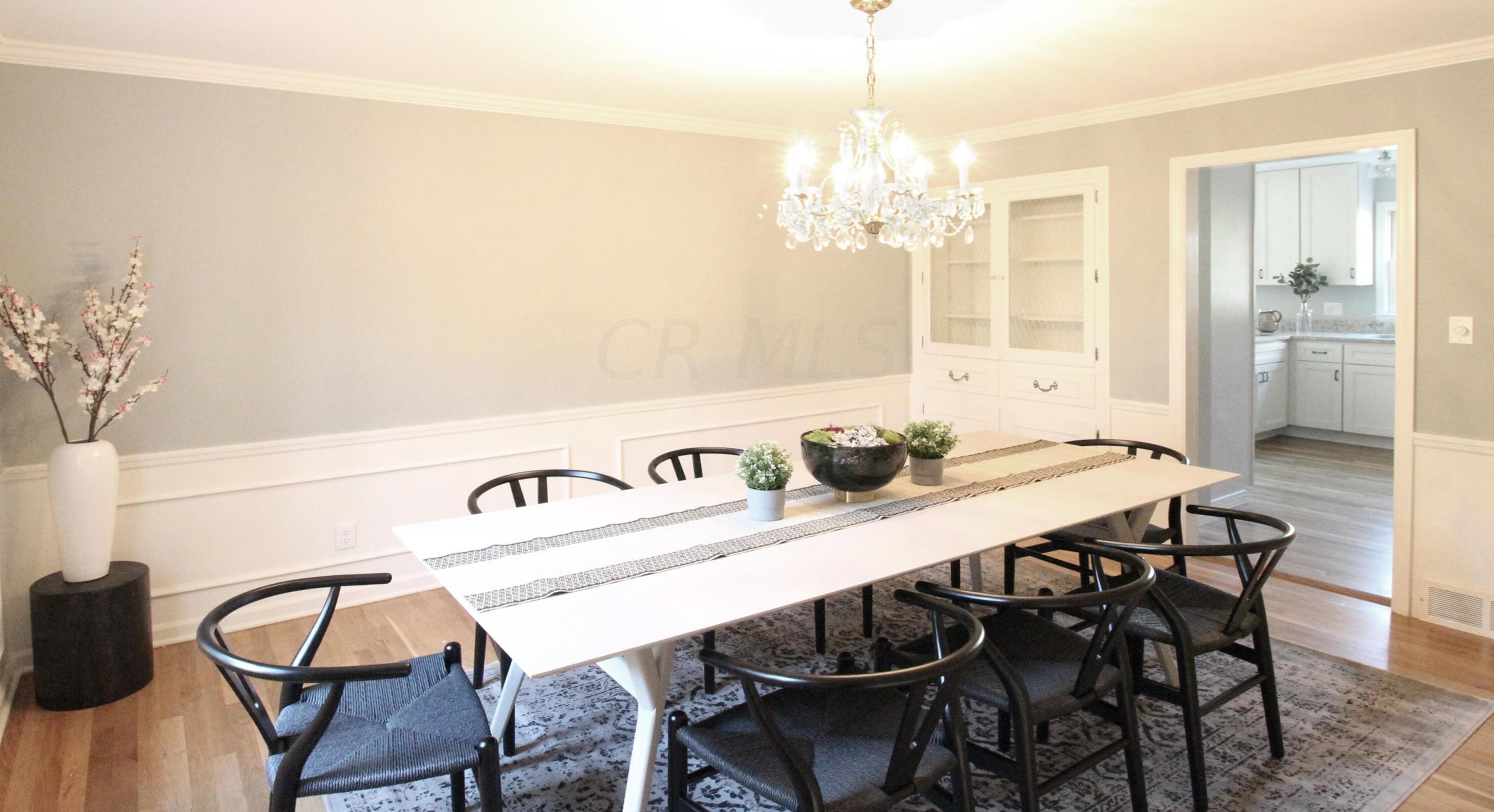 2290 Haverford Rd, Columbus OH  43220-4320 exterior