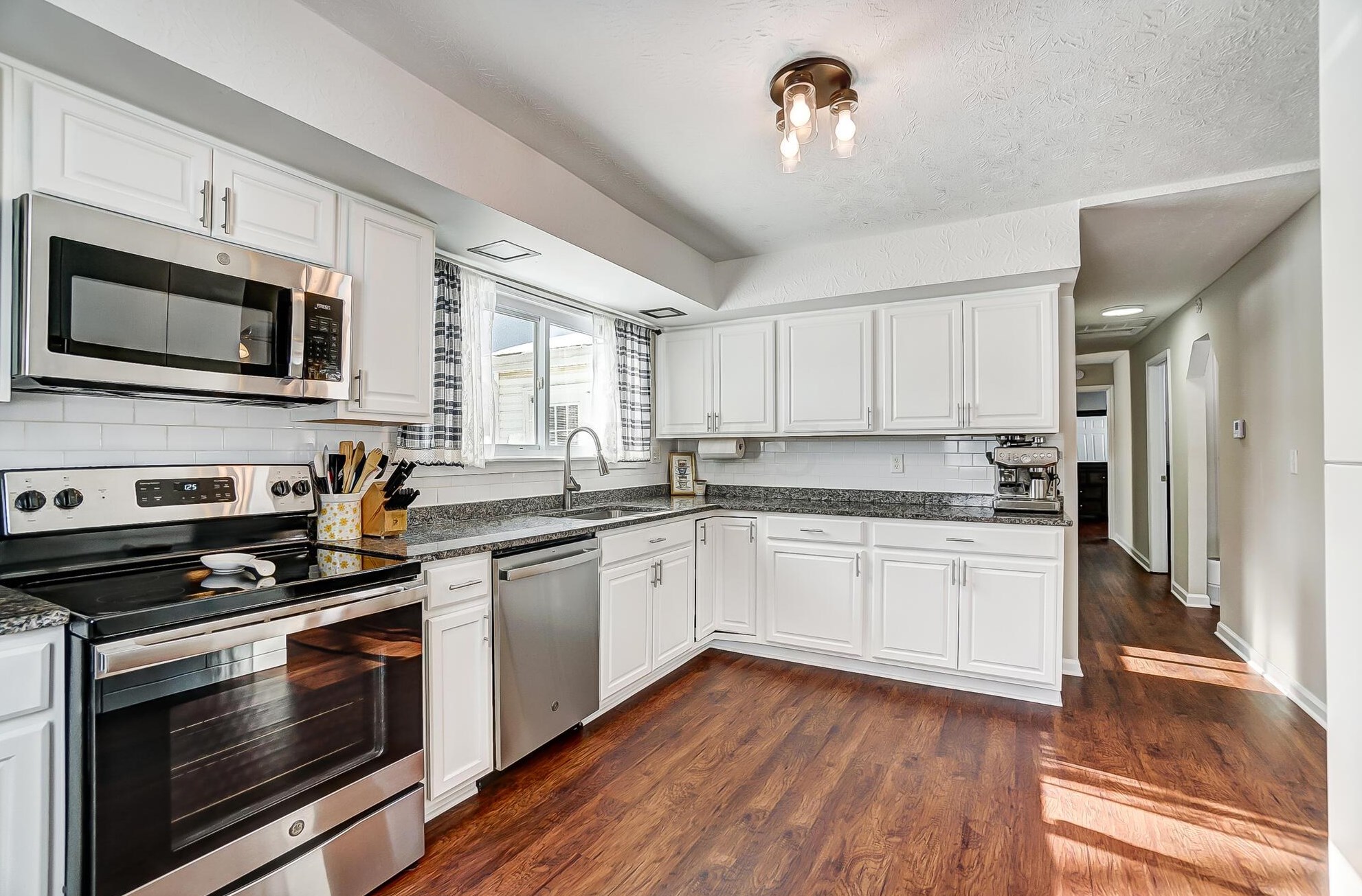 667 Colton Rd, Columbus OH  43207-3906 exterior