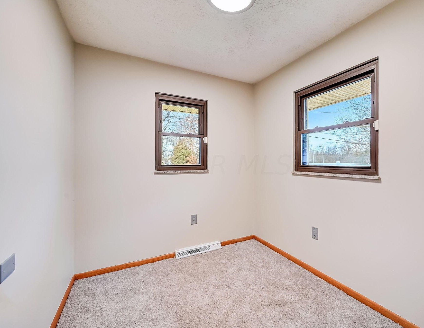 9563 Brookside Dr, Pickerington OH  43147-9206 exterior