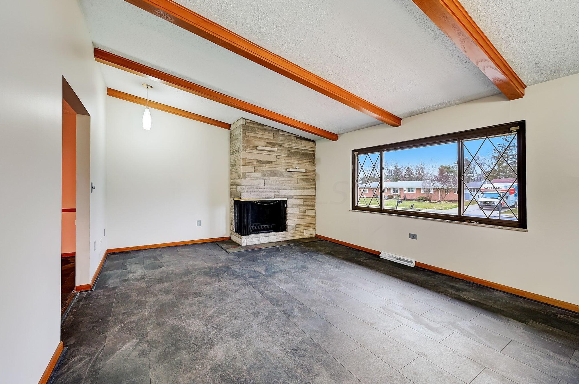 9563 Brookside Dr, Pickerington OH  43147-9206 exterior