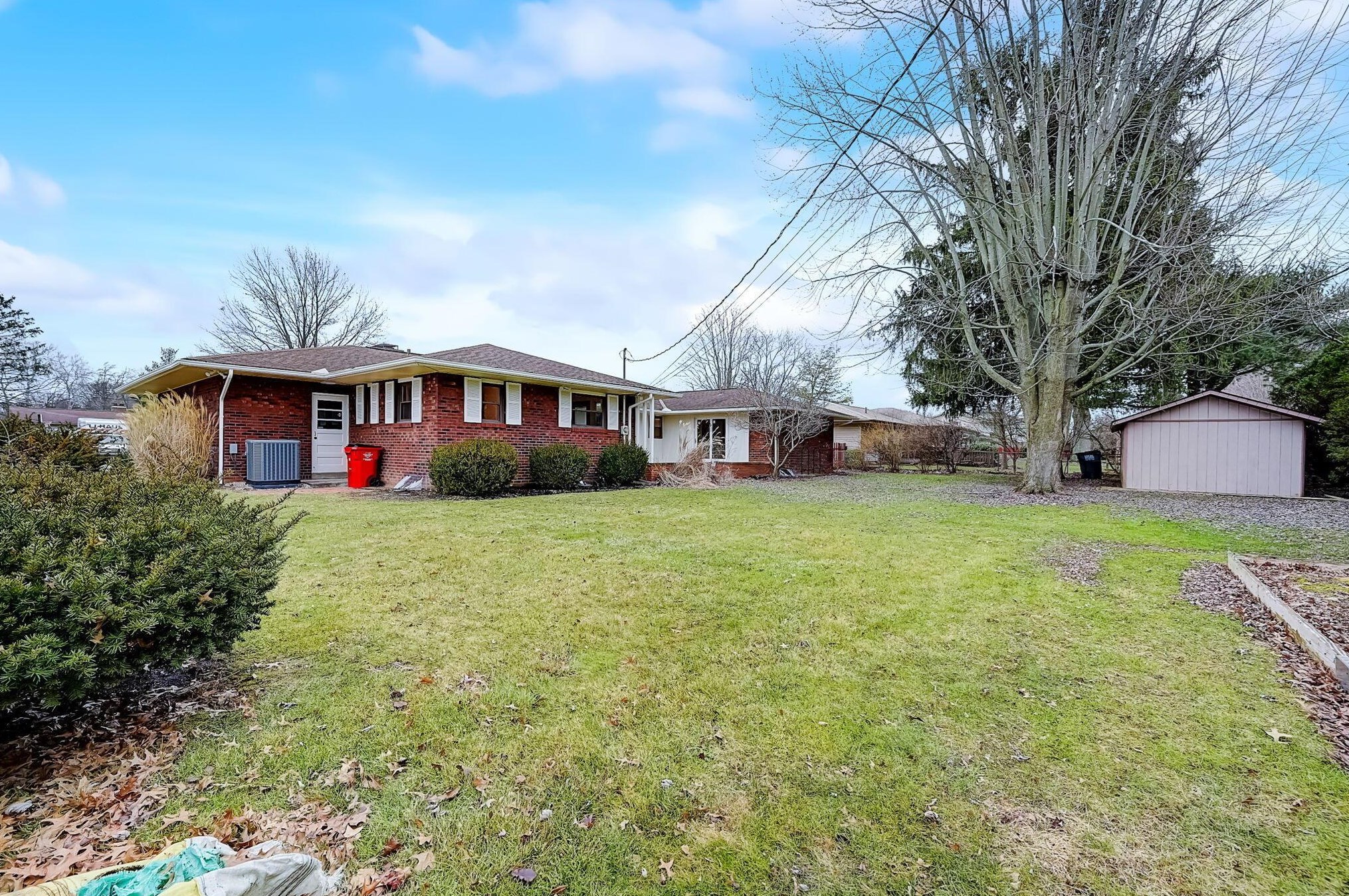 9563 Brookside Dr, Pickerington OH  43147-9206 exterior