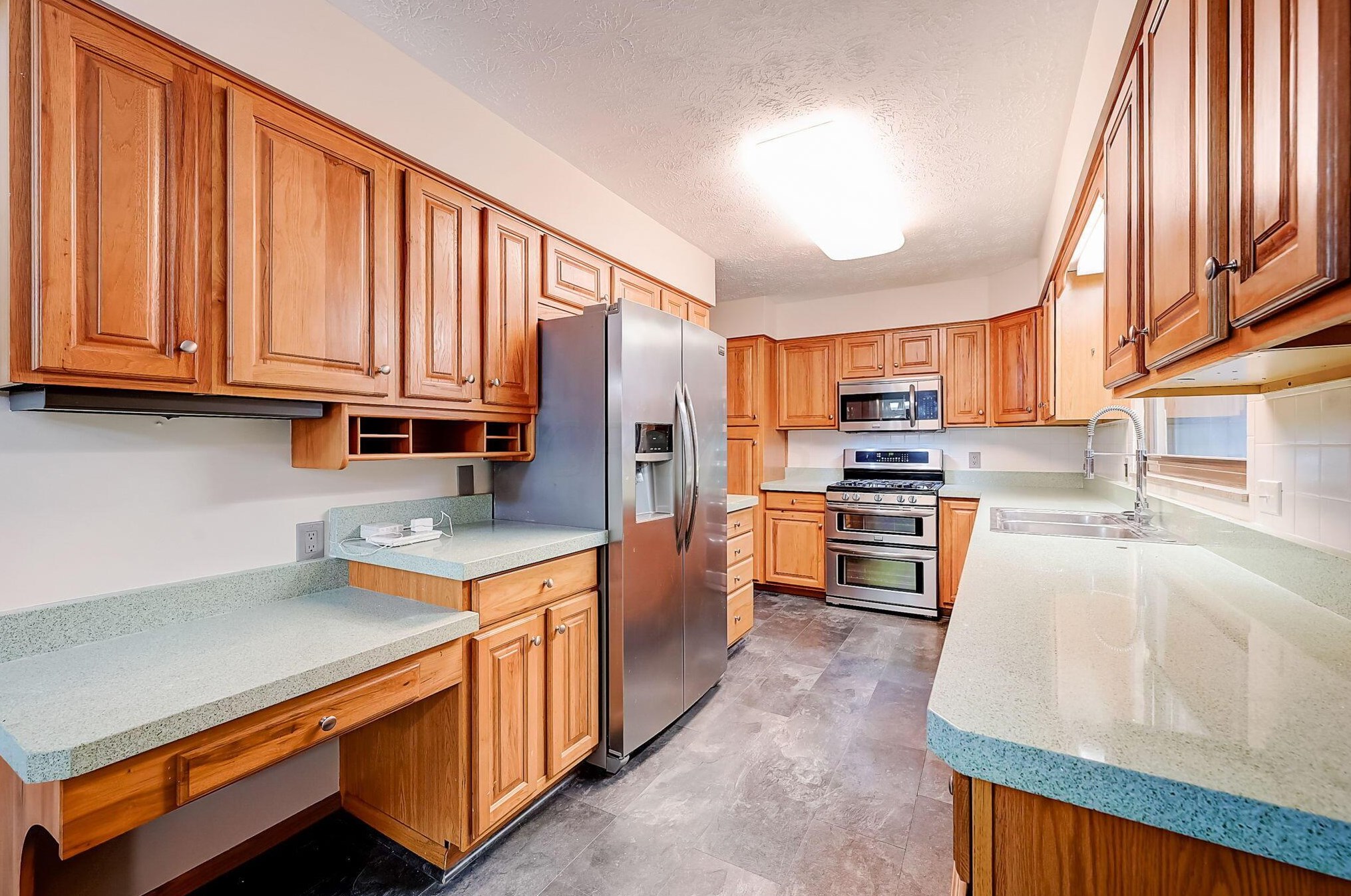 9563 Brookside Dr, Pickerington OH  43147-9206 exterior