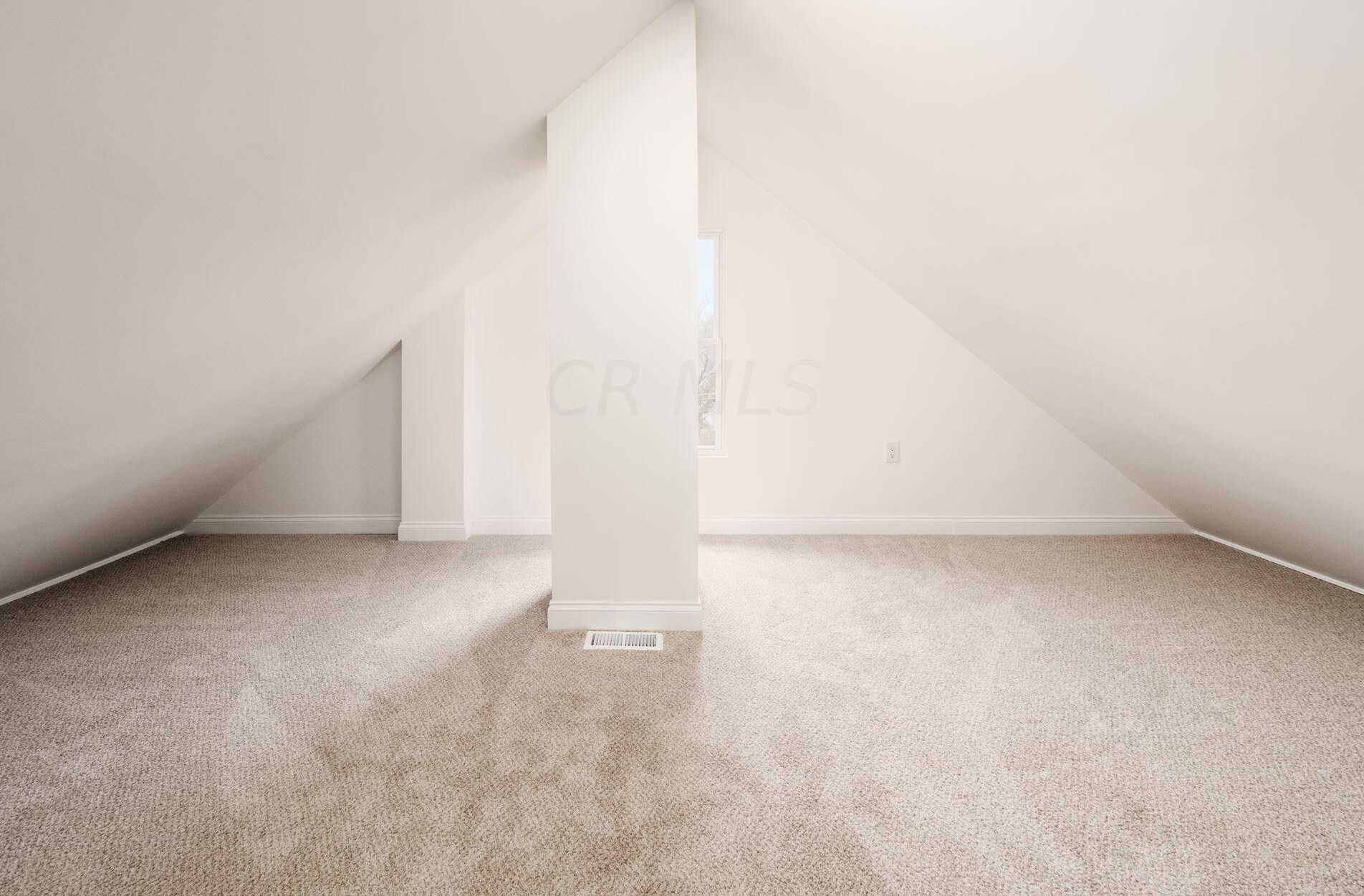 1111 Whittier St, Columbus OH  43206-3140 exterior