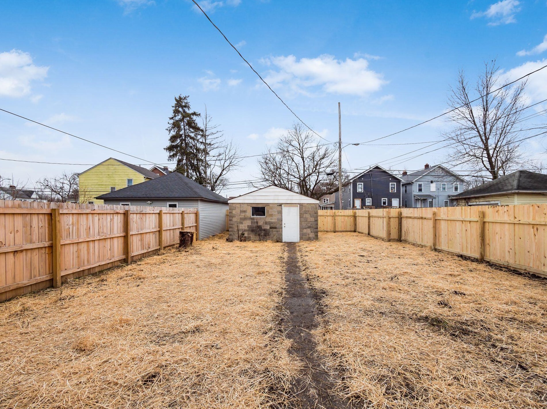 1111 Whittier St, Columbus OH  43206-3140 exterior