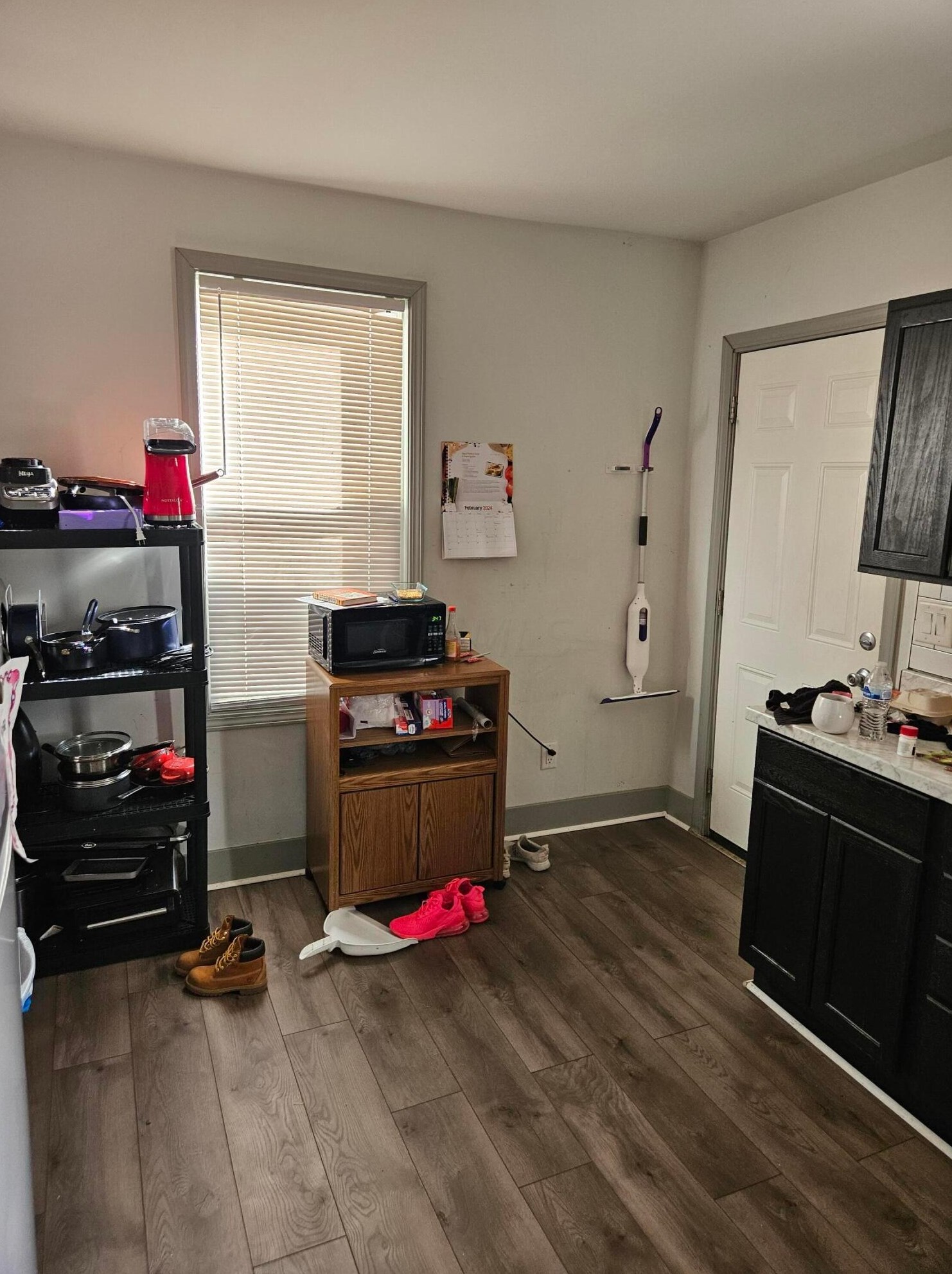 1501 Duxberry Ave, Columbus OH 43211-1619 exterior