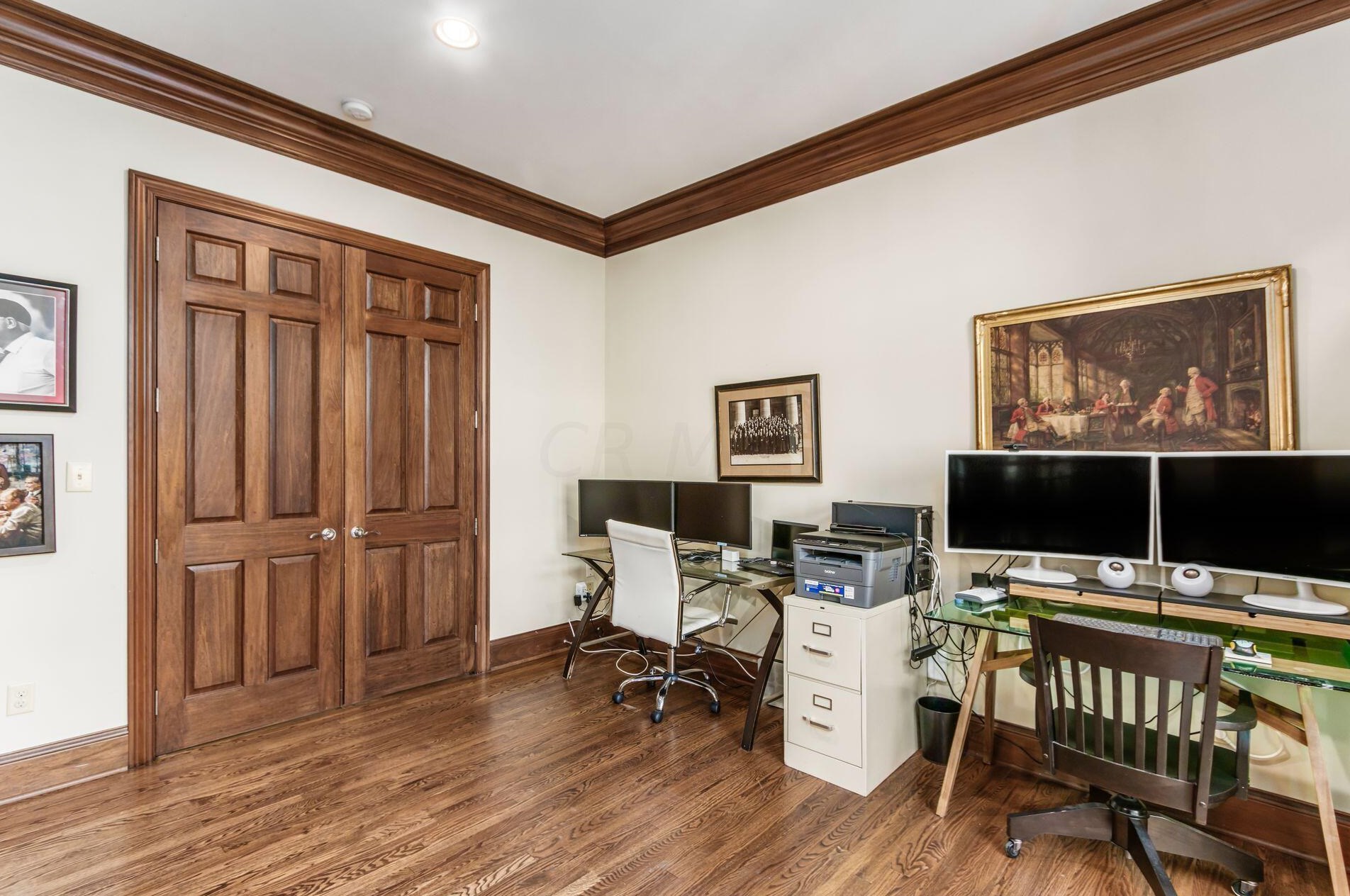 2453 Cambridge Blvd, Columbus OH  43221-4023 exterior