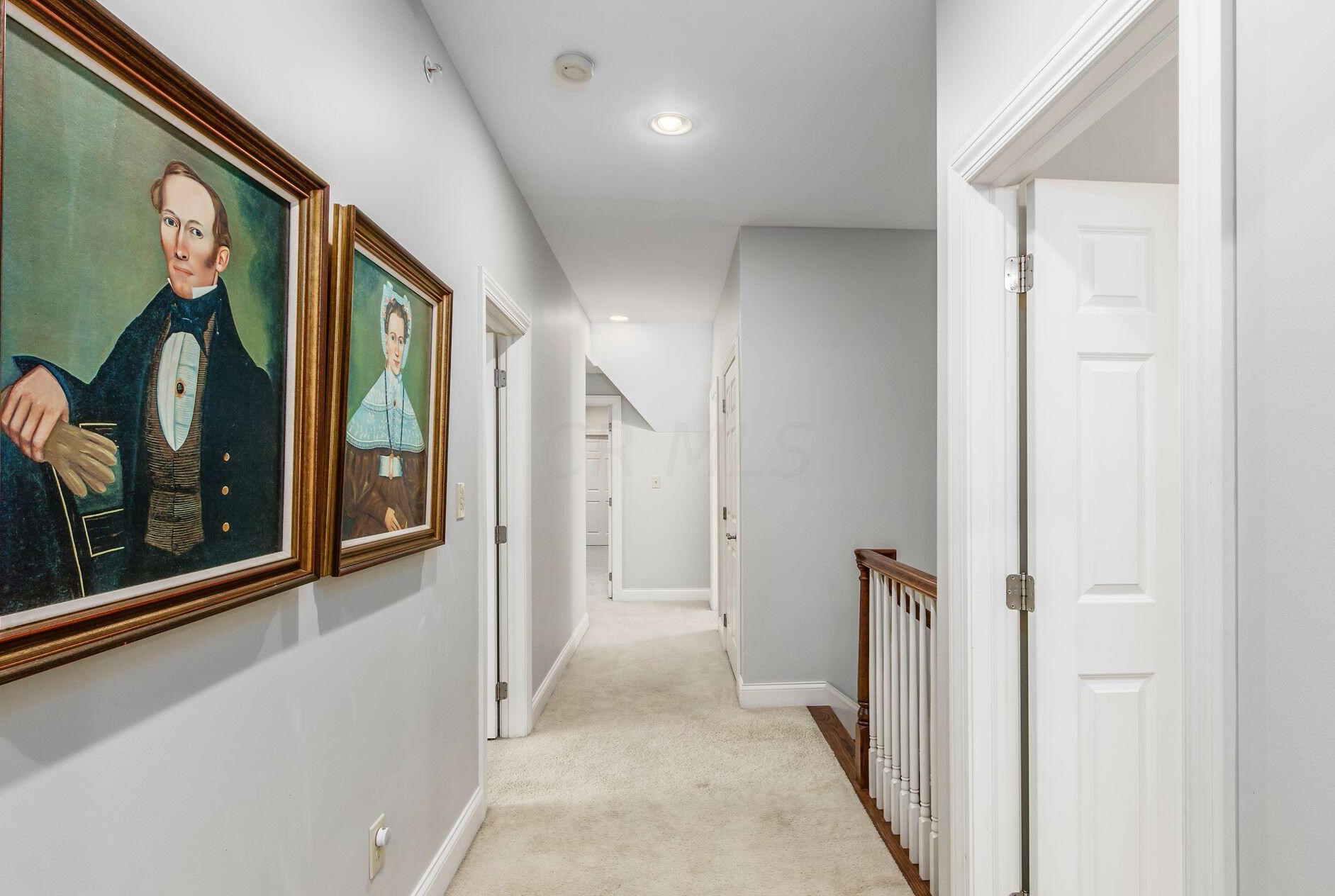 2453 Cambridge Blvd, Columbus OH  43221-4023 exterior