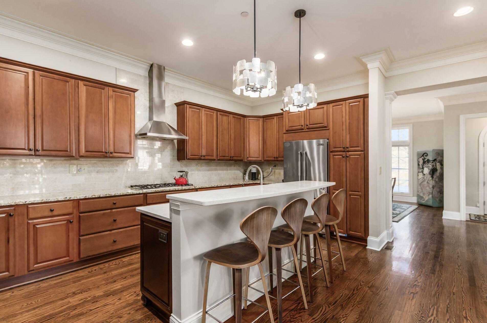 2453 Cambridge Blvd, Columbus OH  43221-4023 exterior