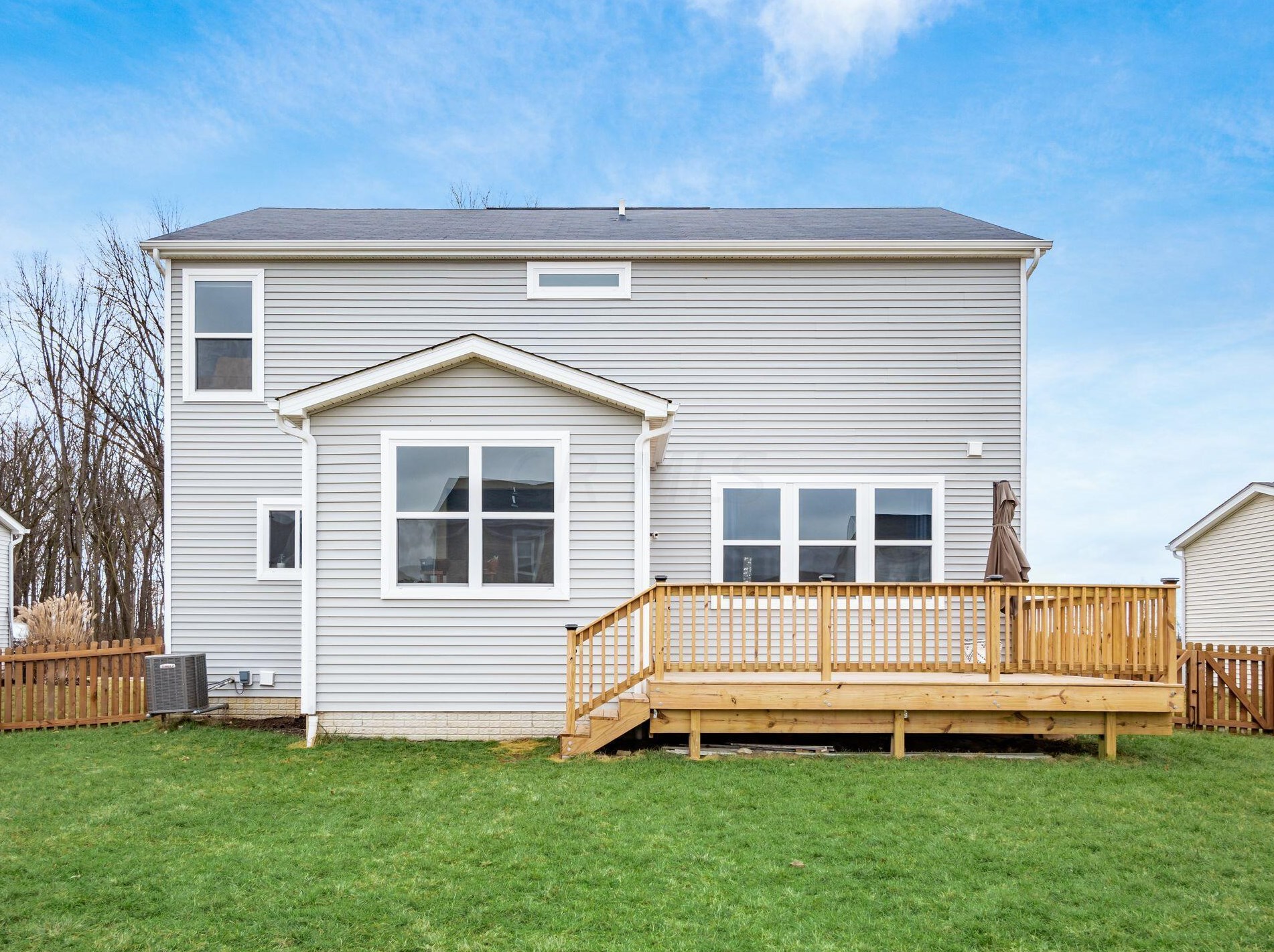 854 Boulder Dr, Delaware OH  43015-4213 exterior