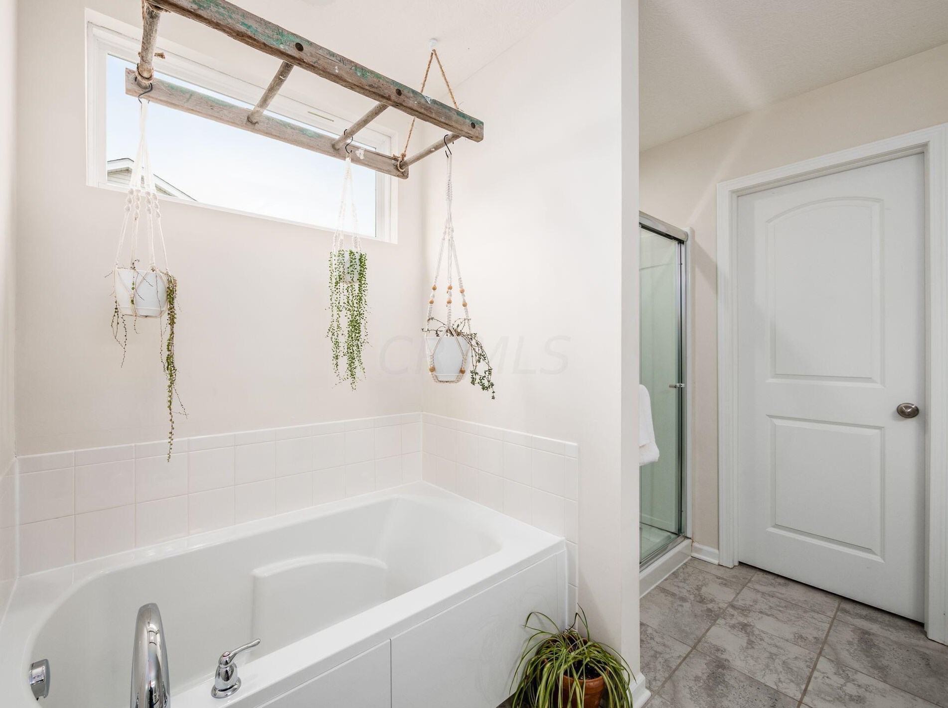 854 Boulder Dr, Delaware OH  43015-4213 exterior