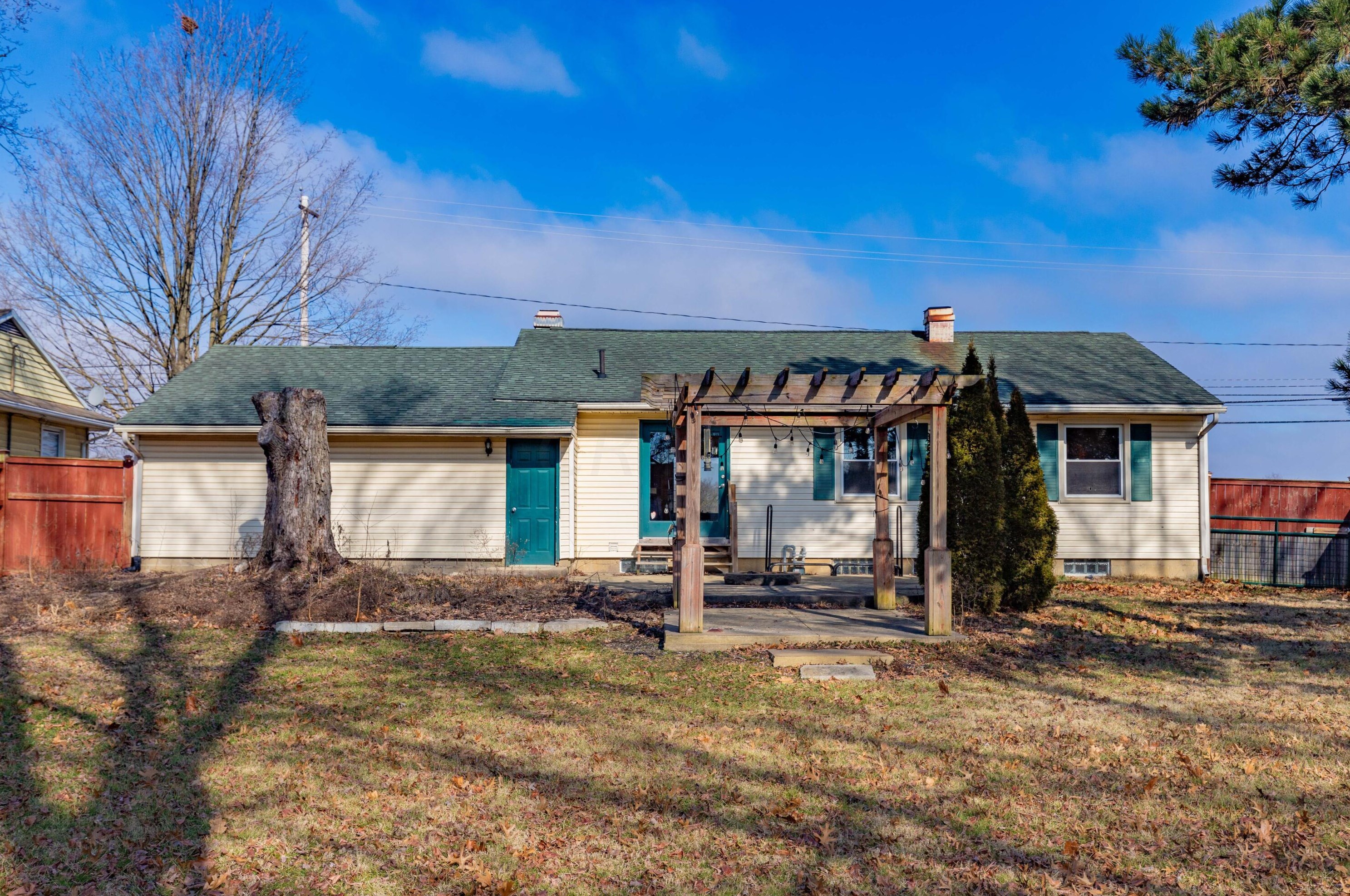 387 Pennsylvania Ave, Delaware OH  43015-1519 exterior