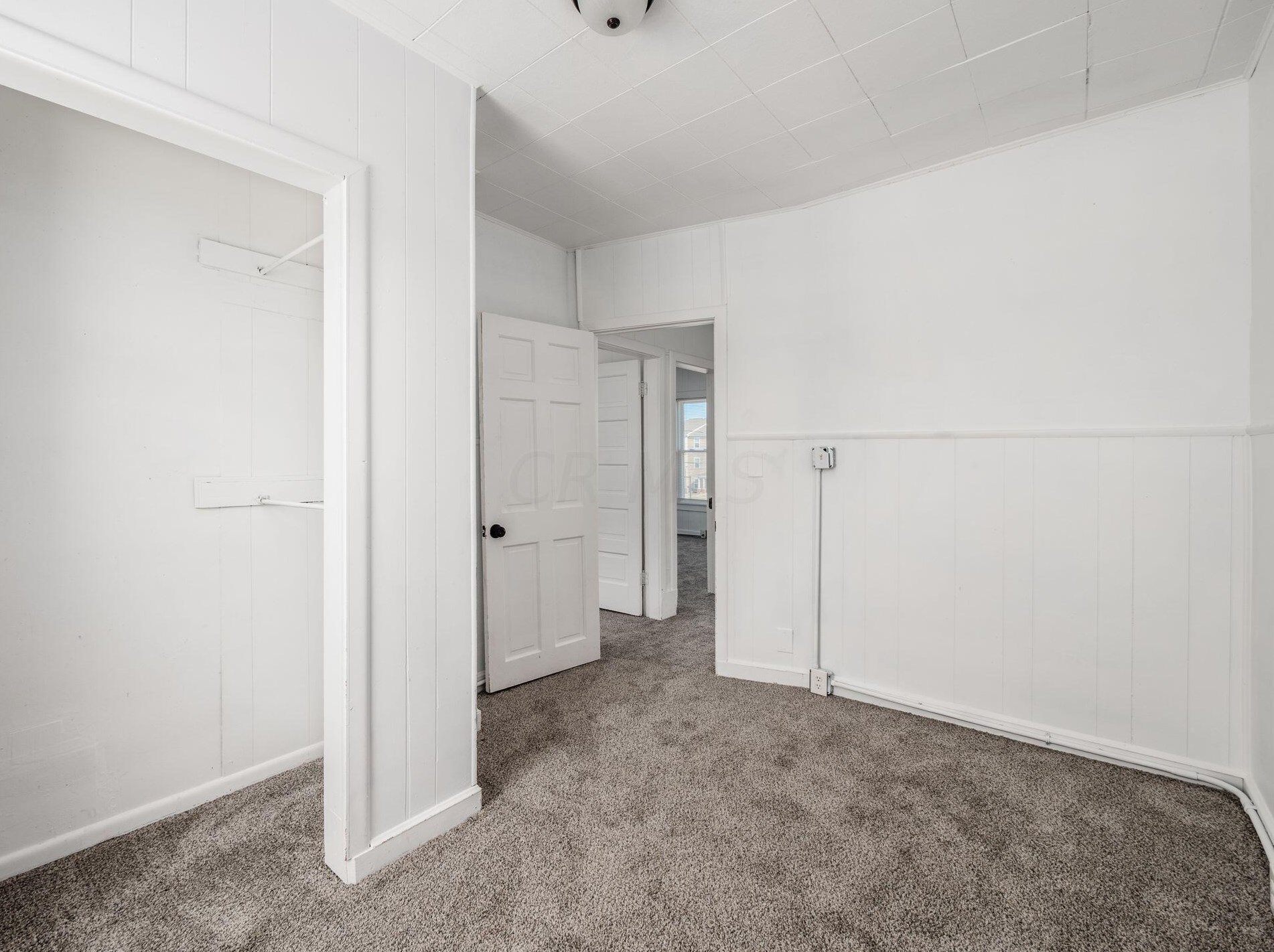 155 Wheatland Ave, Columbus OH  43204-3776 exterior