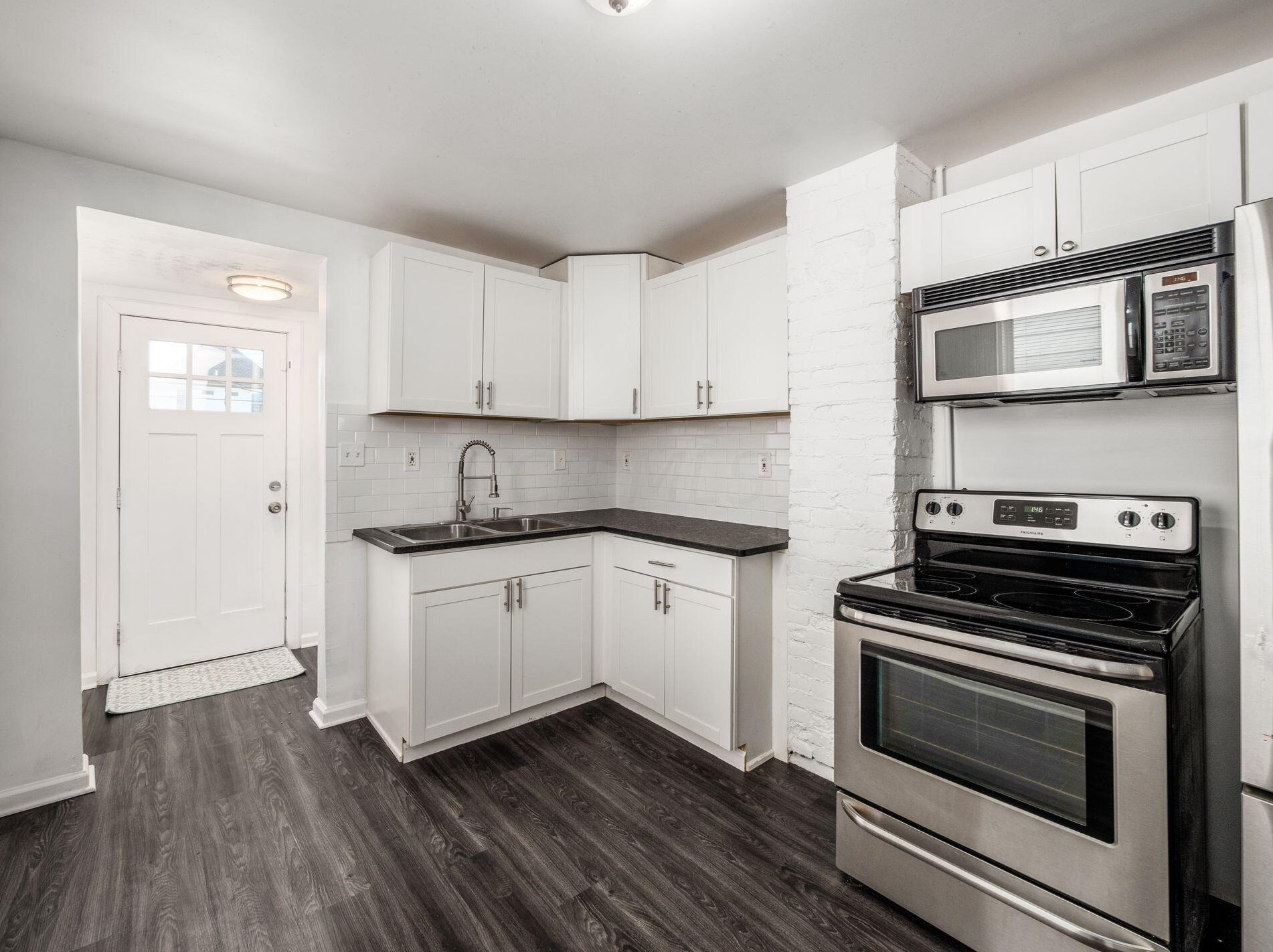 155 Wheatland Ave, Columbus OH  43204-3776 exterior