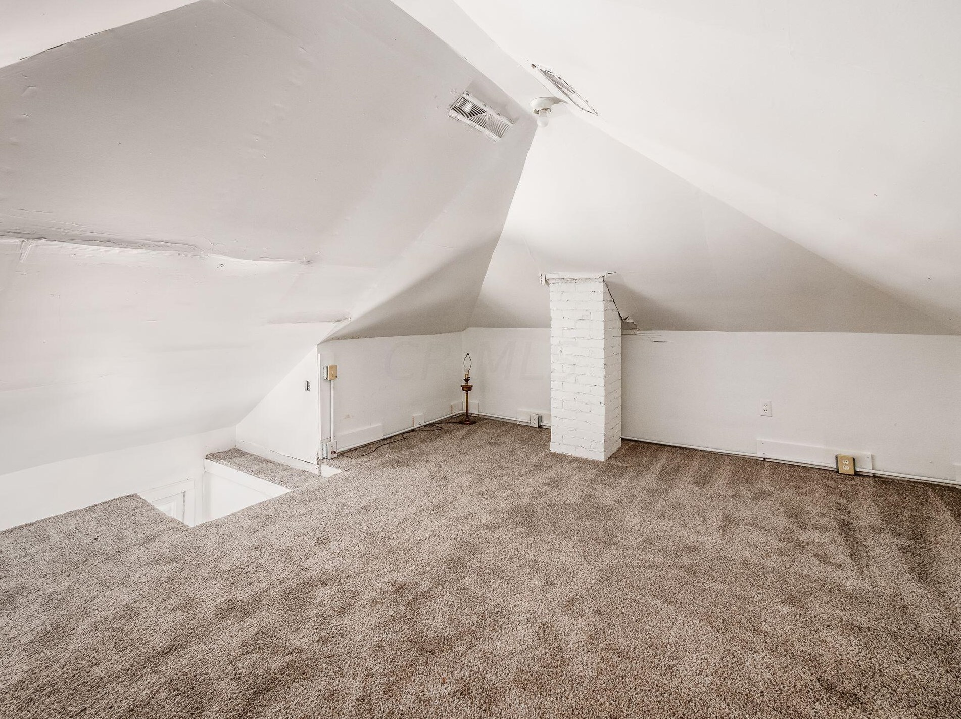 155 Wheatland Ave, Columbus OH  43204-3776 exterior