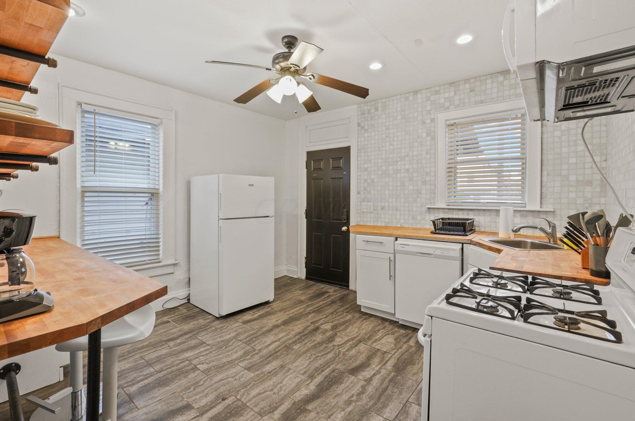 612 2 Ave, Columbus OH 43201-3781 exterior