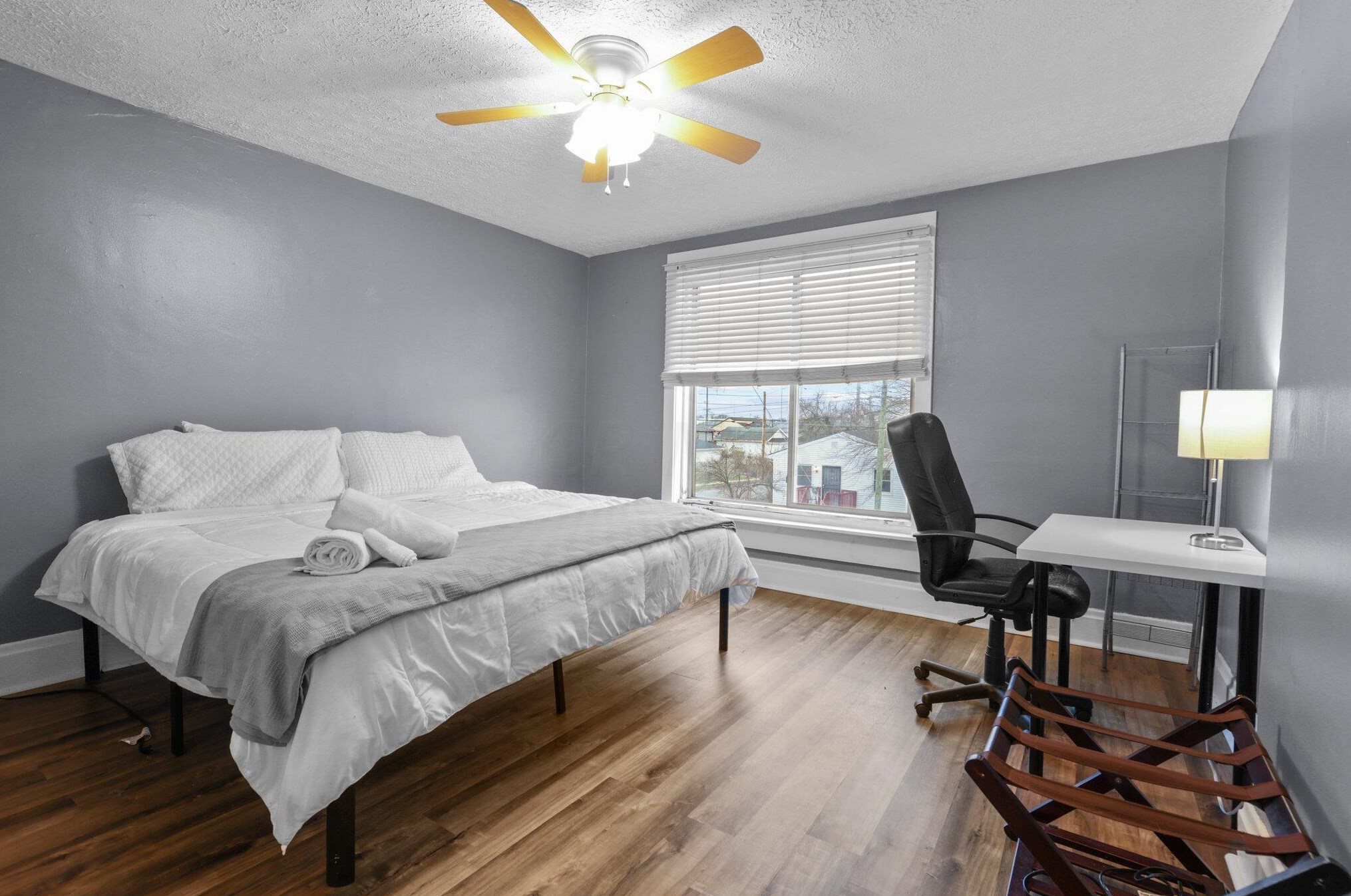 612 2 Ave, Columbus OH 43201-3781 exterior