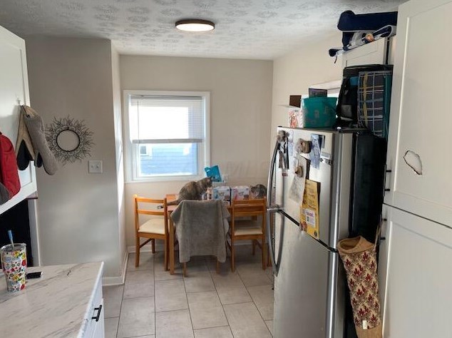 661 Roth Ave, Columbus OH  43228-2916 exterior